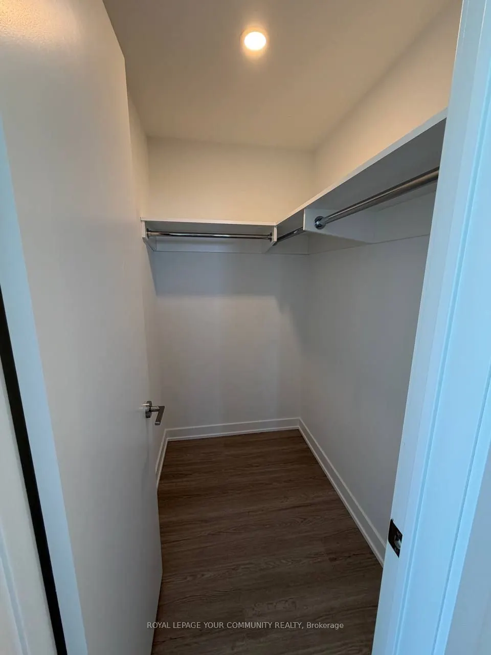 8188 Yonge Street W, #905