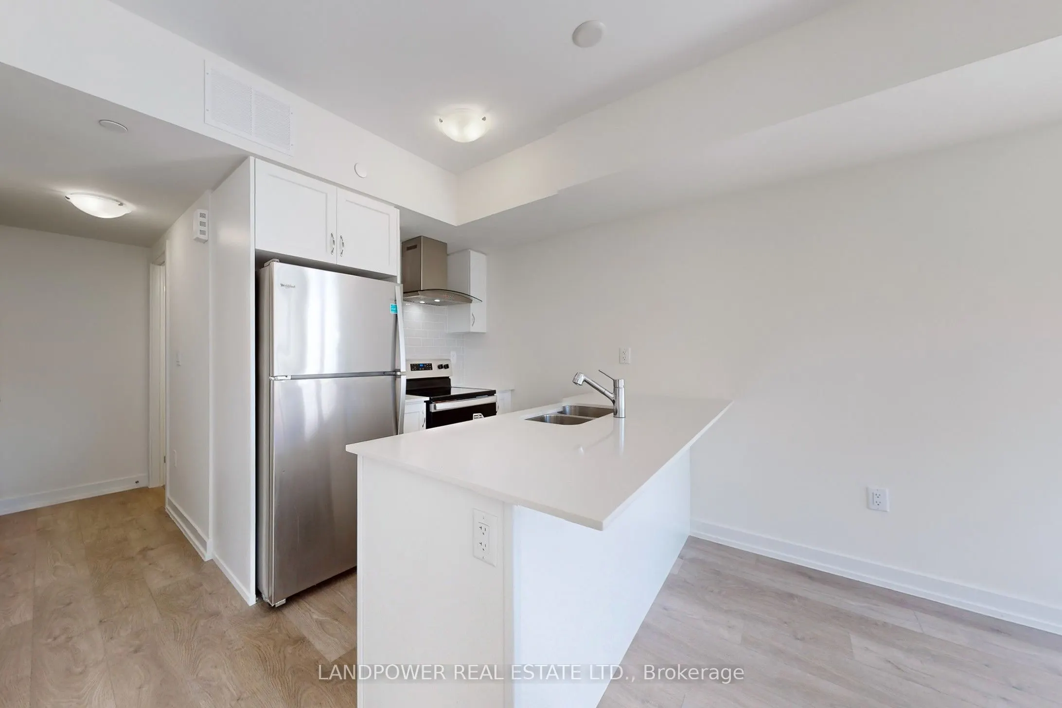 60 Elizabeth Street S, #3305