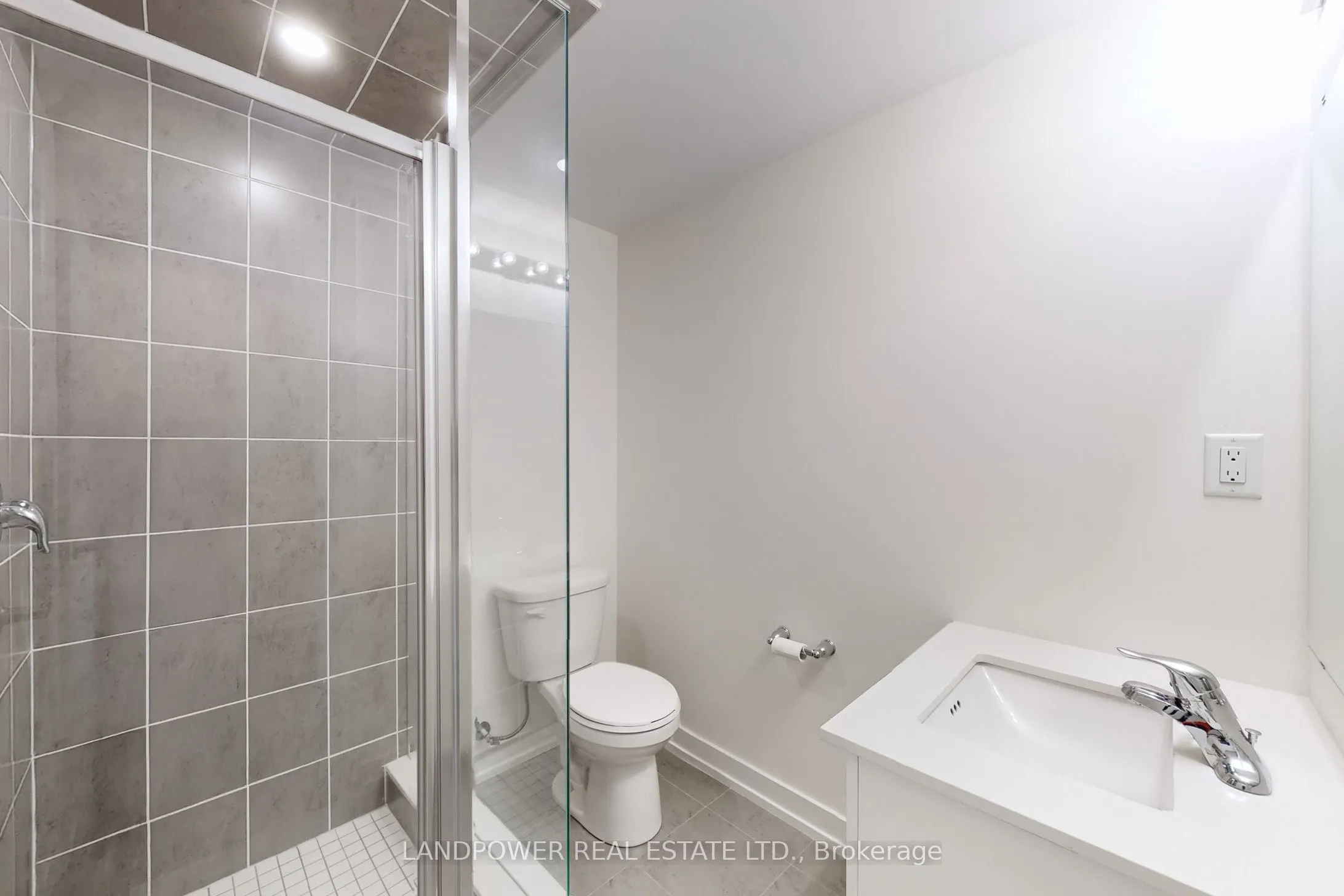 60 Elizabeth Street S, #3305
