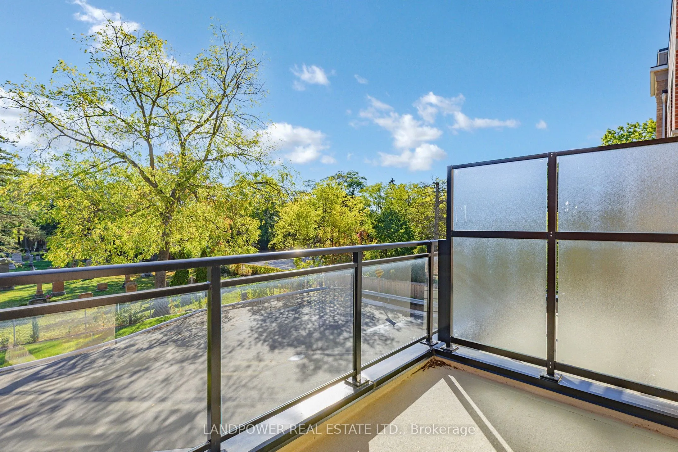 60 Elizabeth Street S, #3305