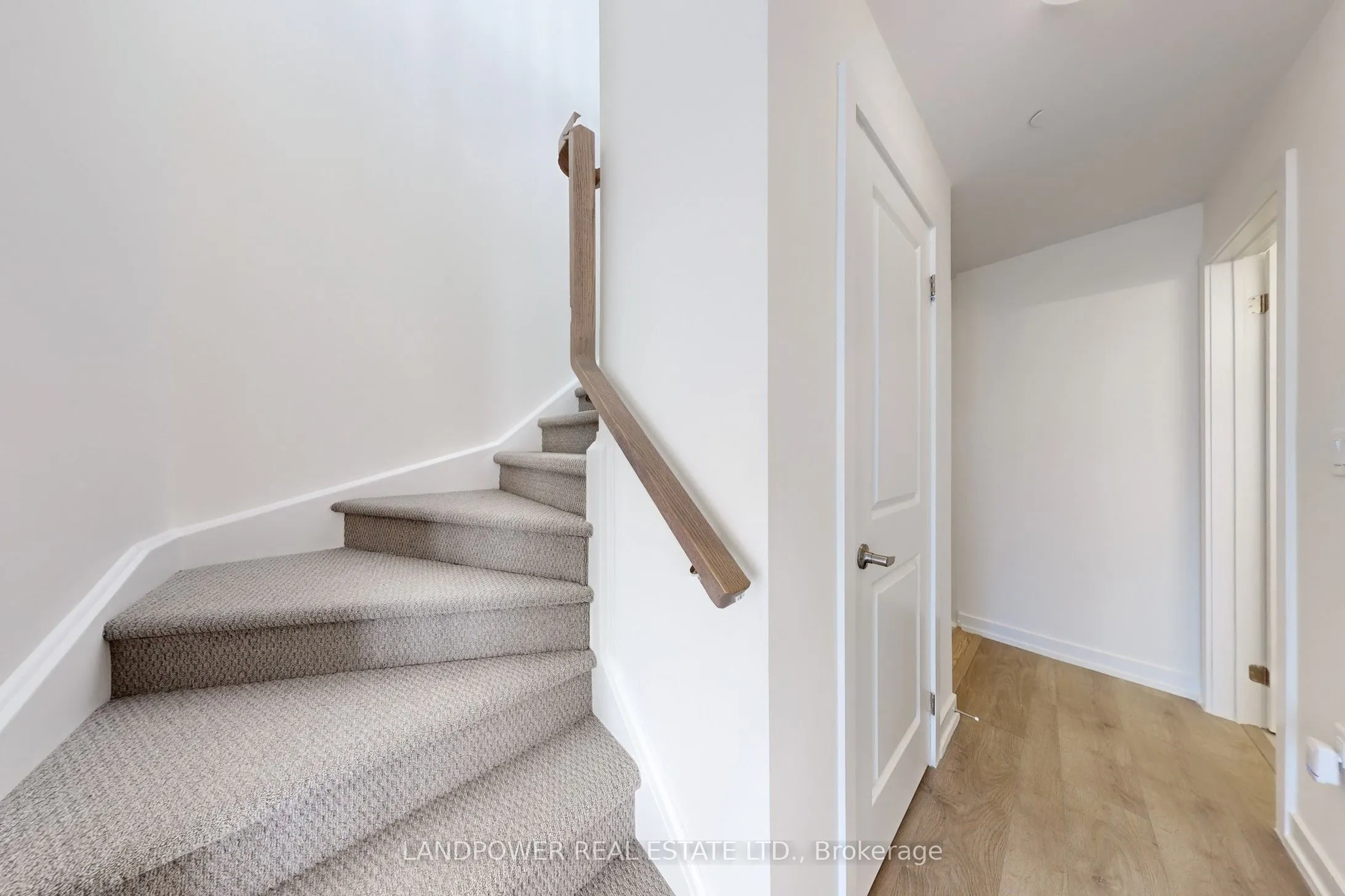 60 Elizabeth Street S, #3305