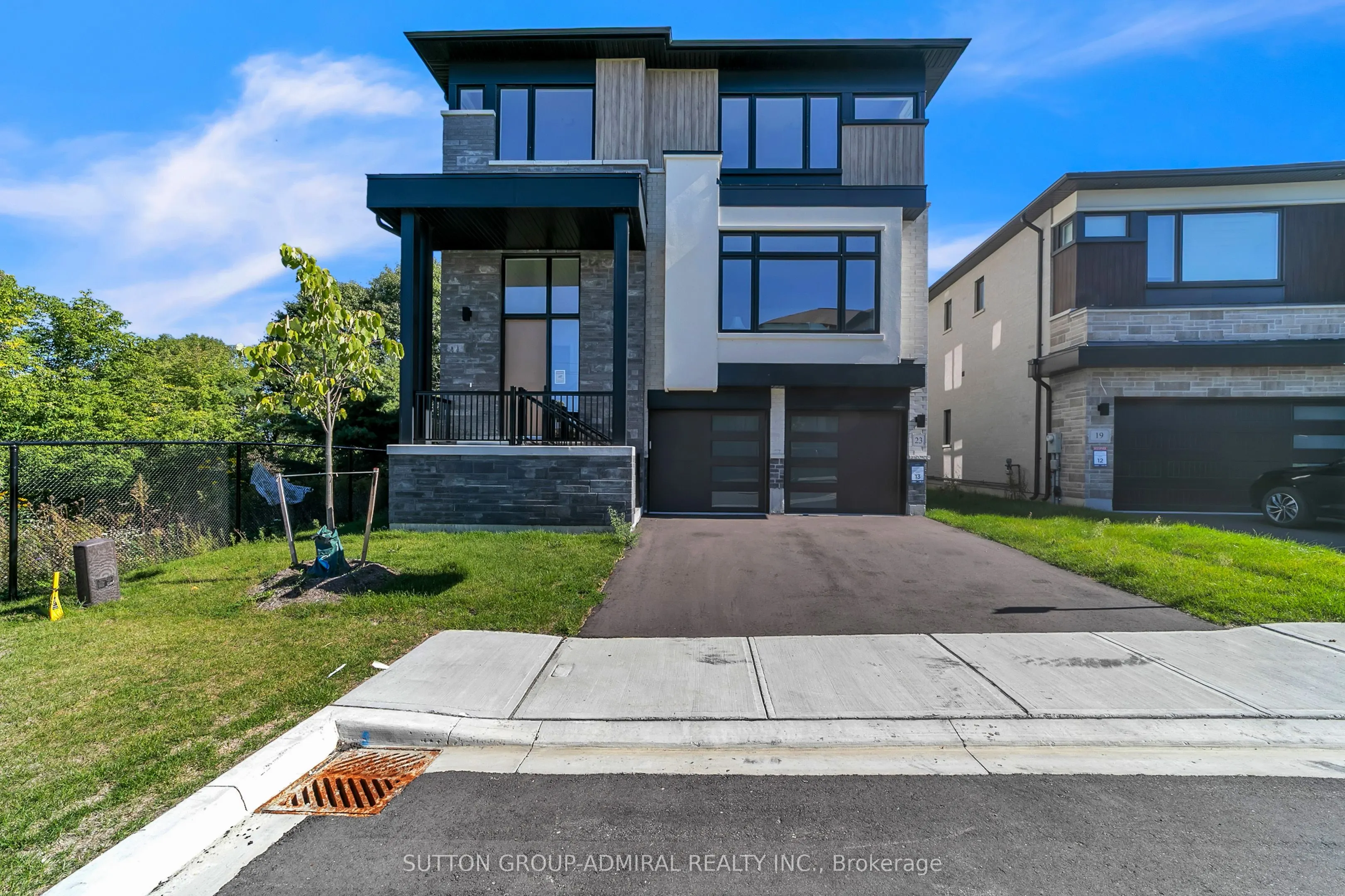 23 Kingwood Lane