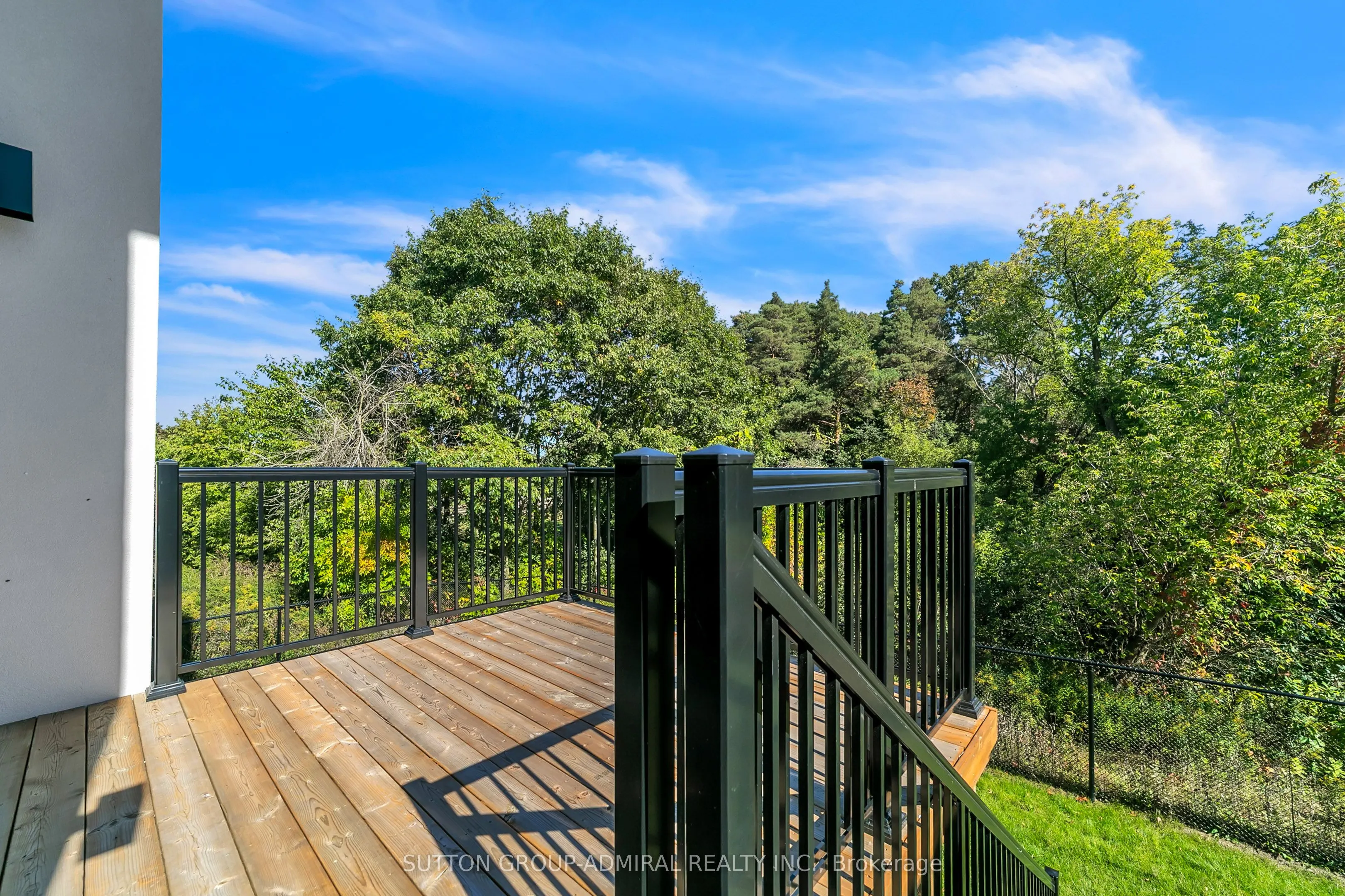 23 Kingwood Lane