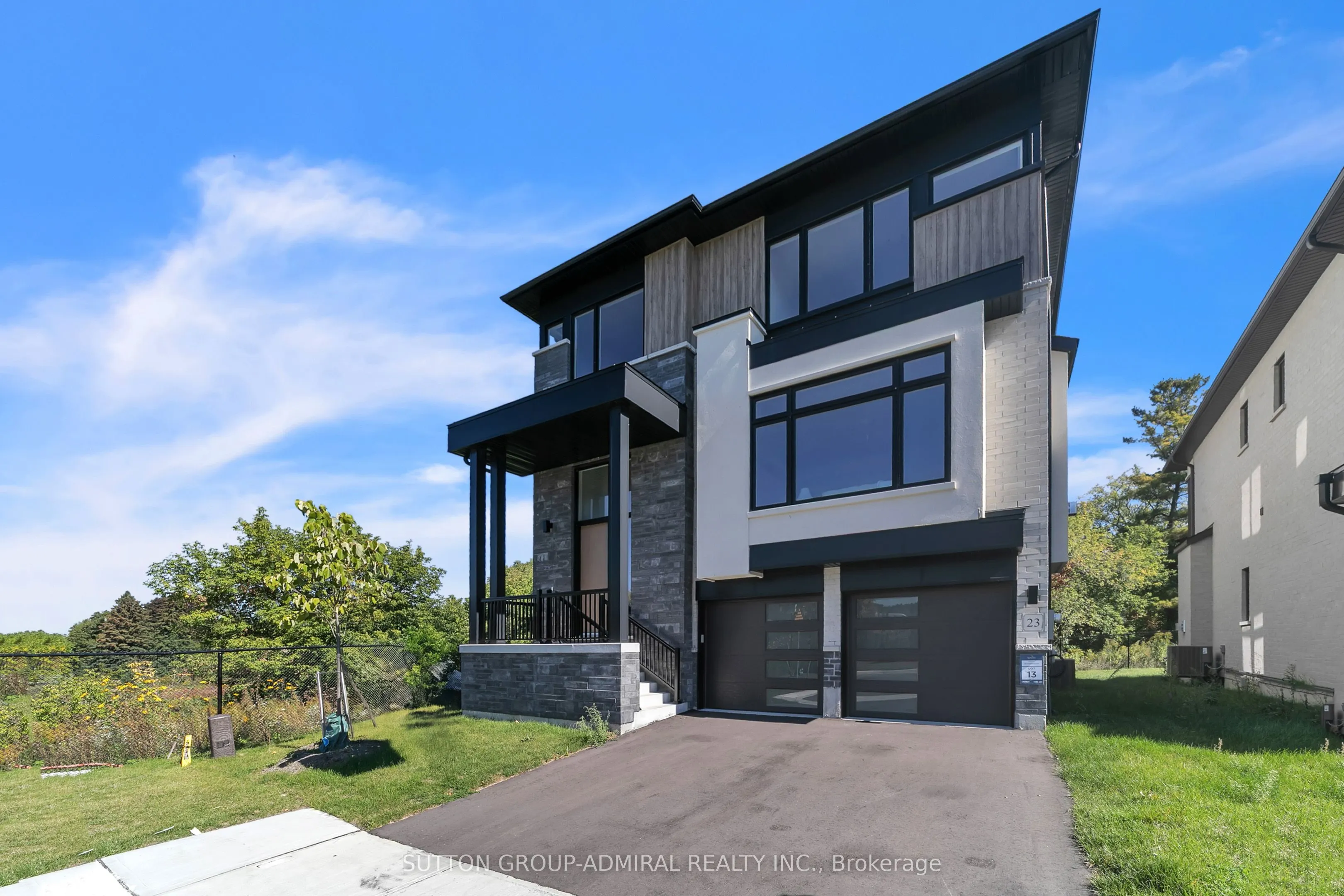 23 Kingwood Lane