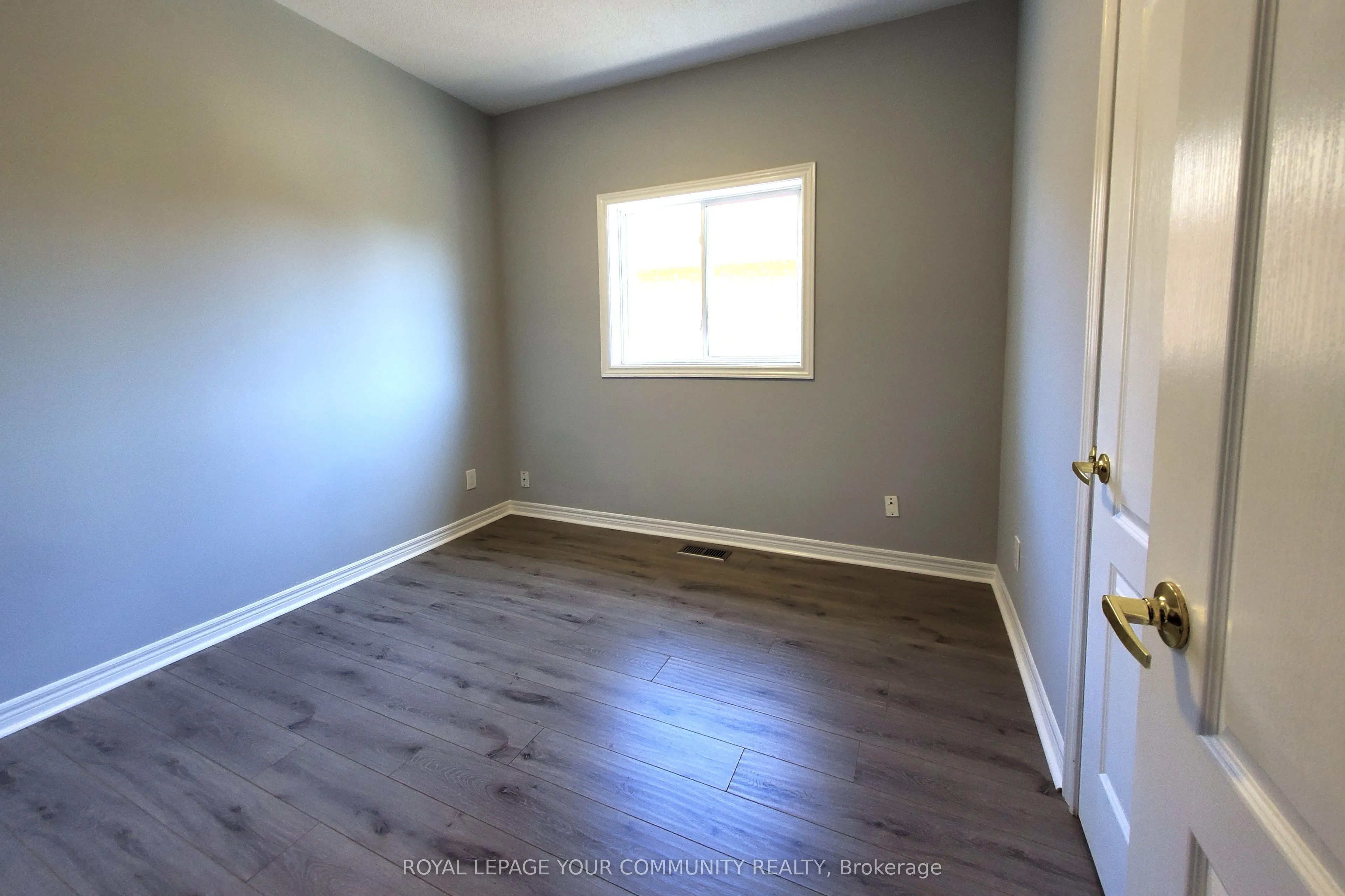 48 Belwood Boulevard, #Upper