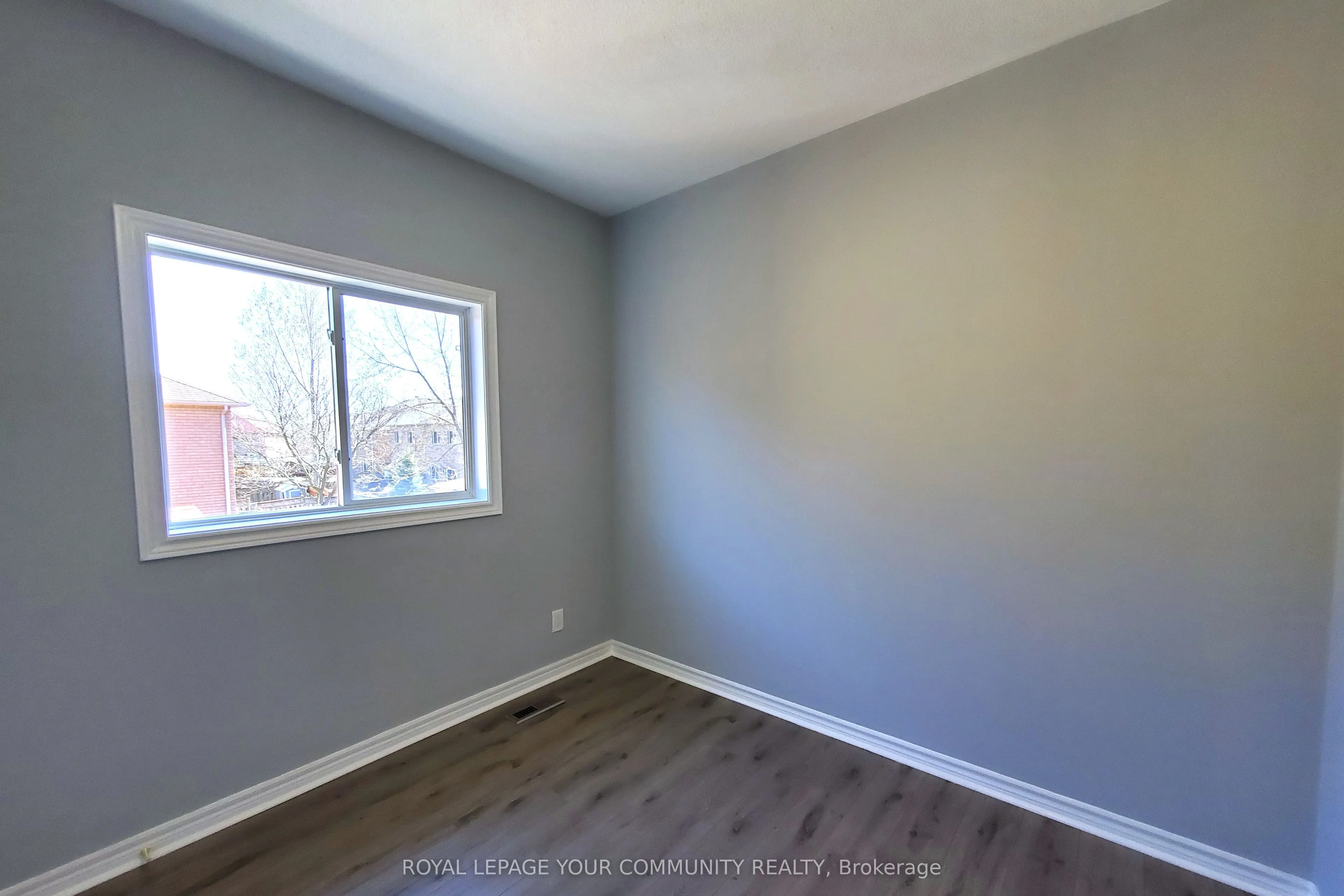 48 Belwood Boulevard, #Upper
