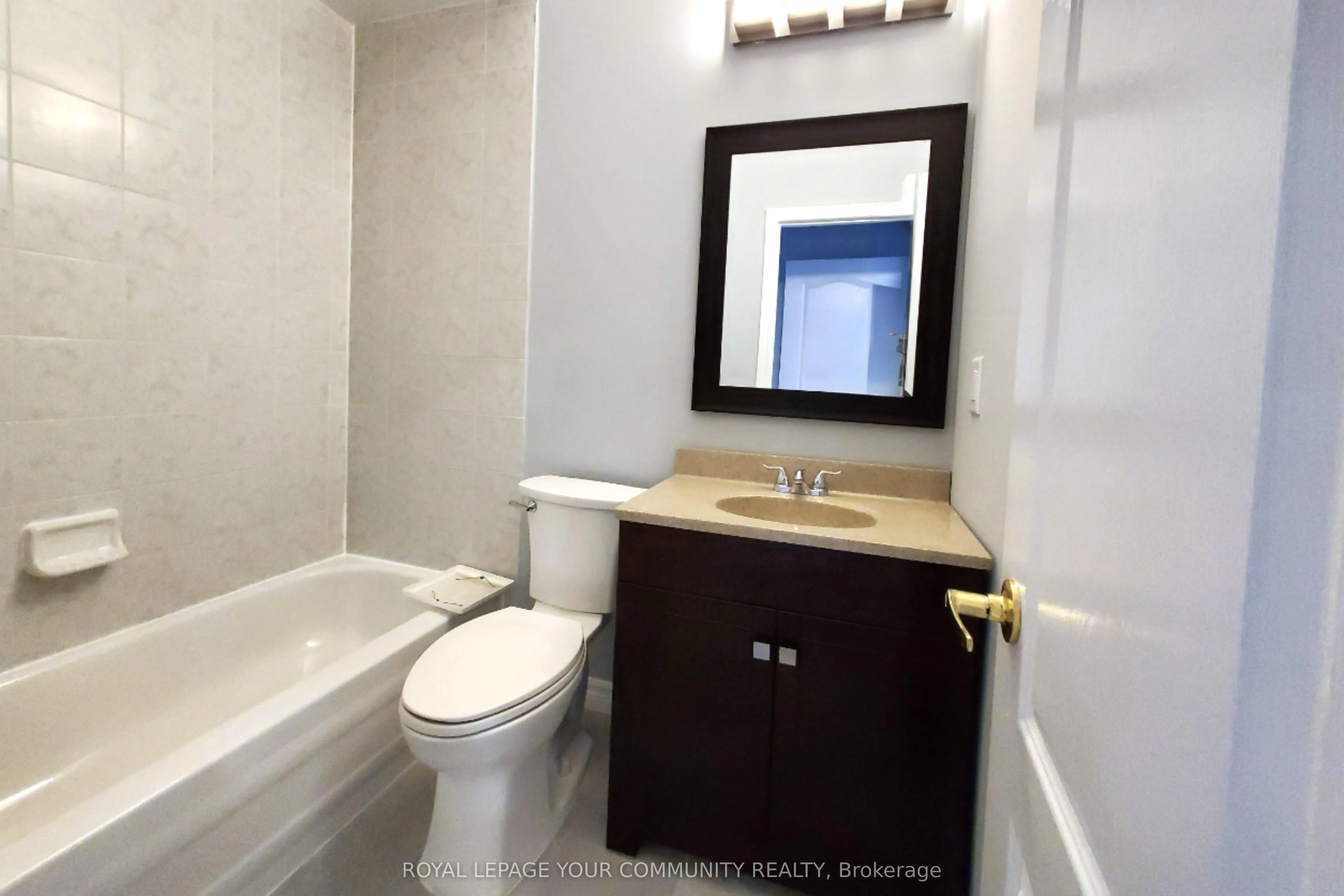 48 Belwood Boulevard, #Upper