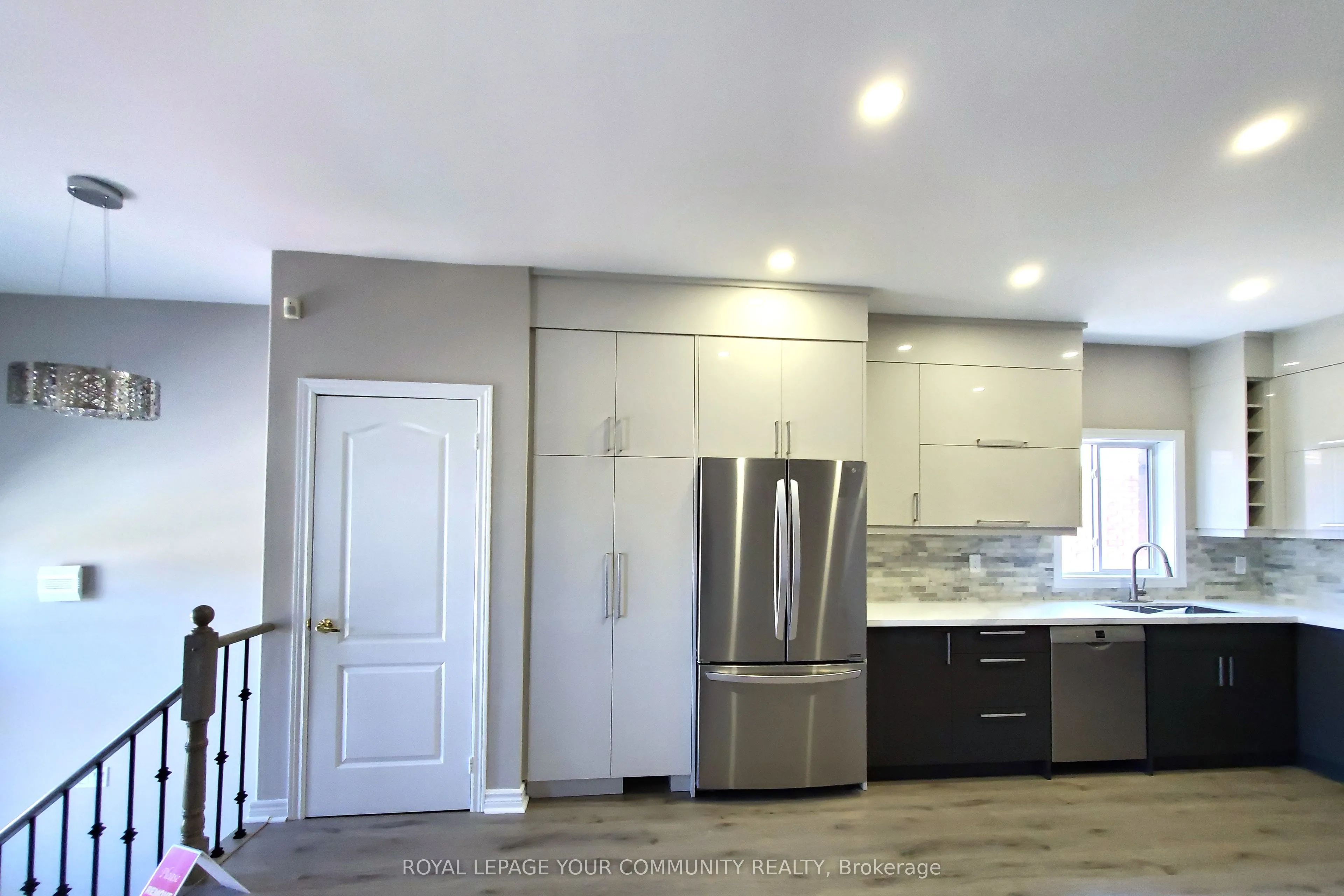 48 Belwood Boulevard, #Upper