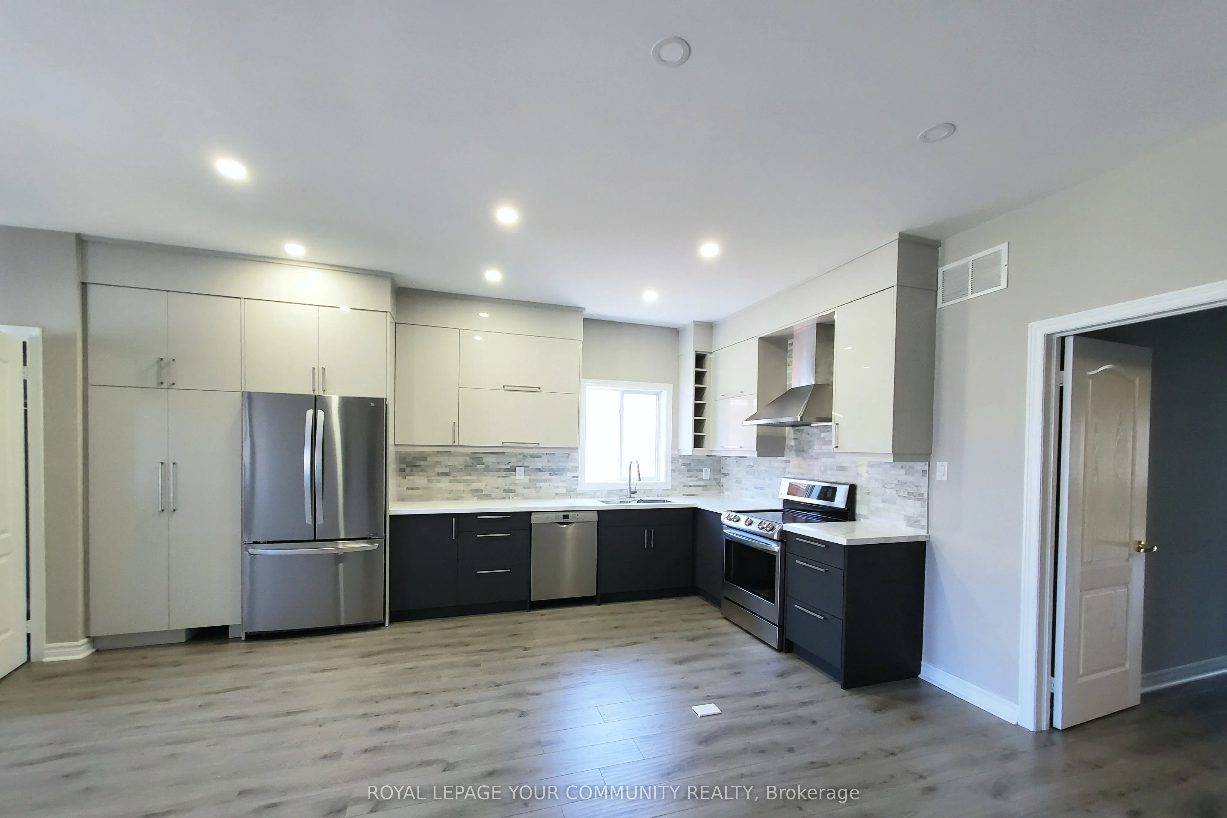 48 Belwood Boulevard, #Upper