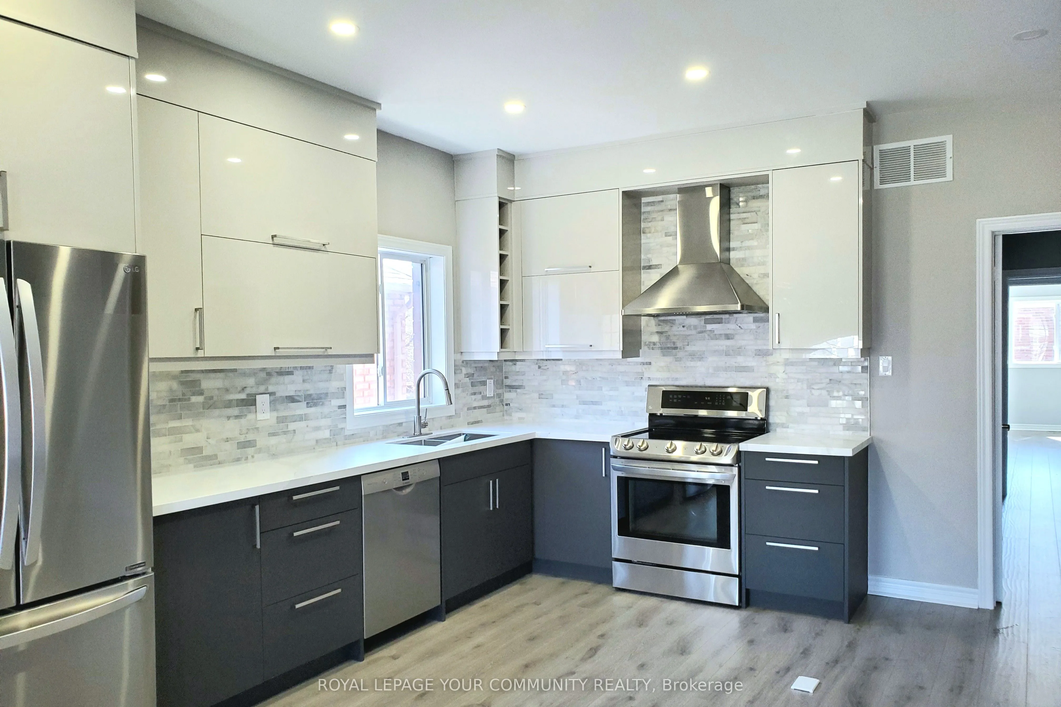 48 Belwood Boulevard, #Upper