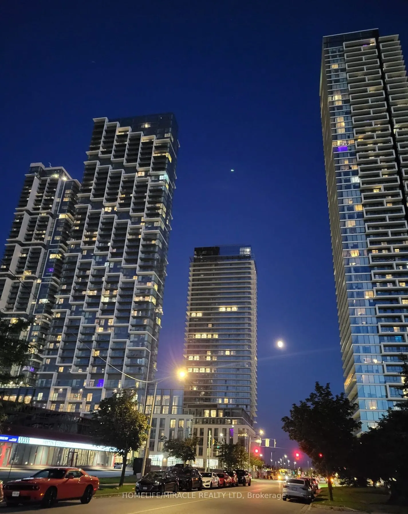 7890 Jane Street, #3907