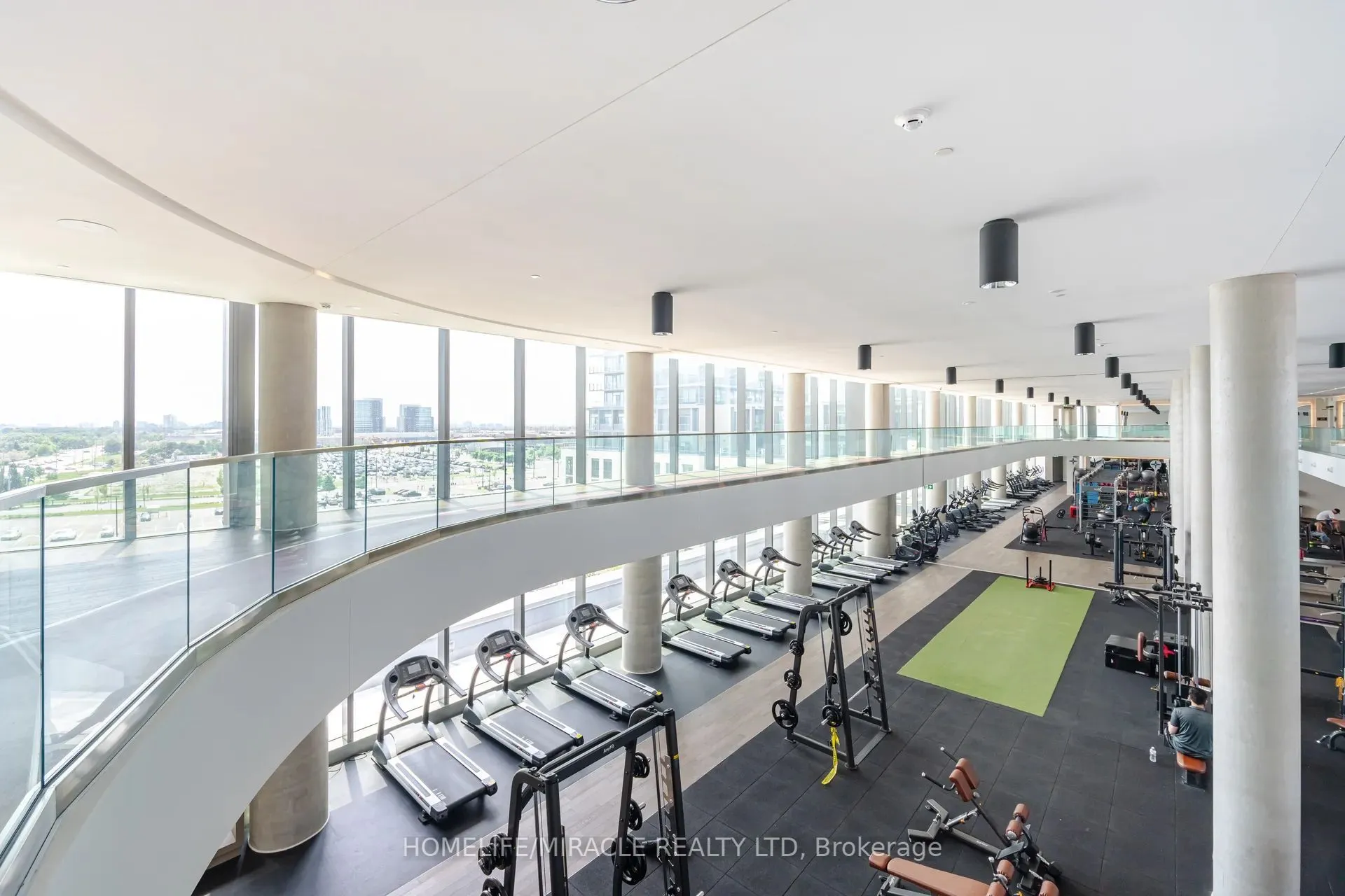 7890 Jane Street, #3907
