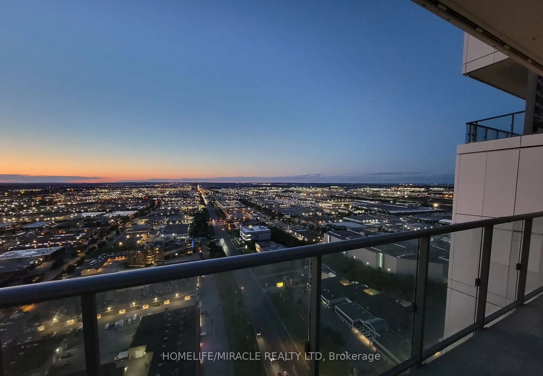 7890 Jane Street, #3907