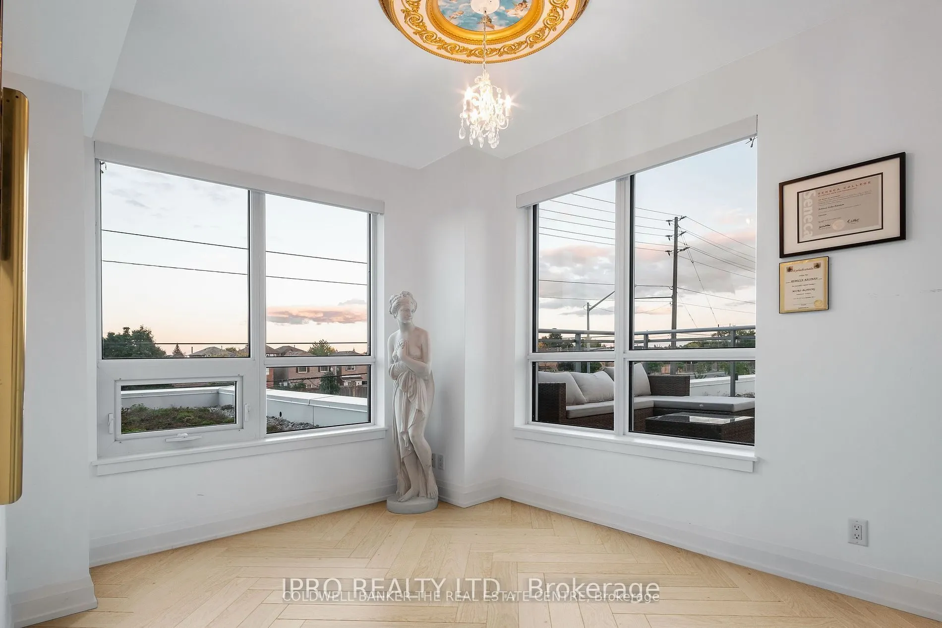 7890 Bathurst Street, #204