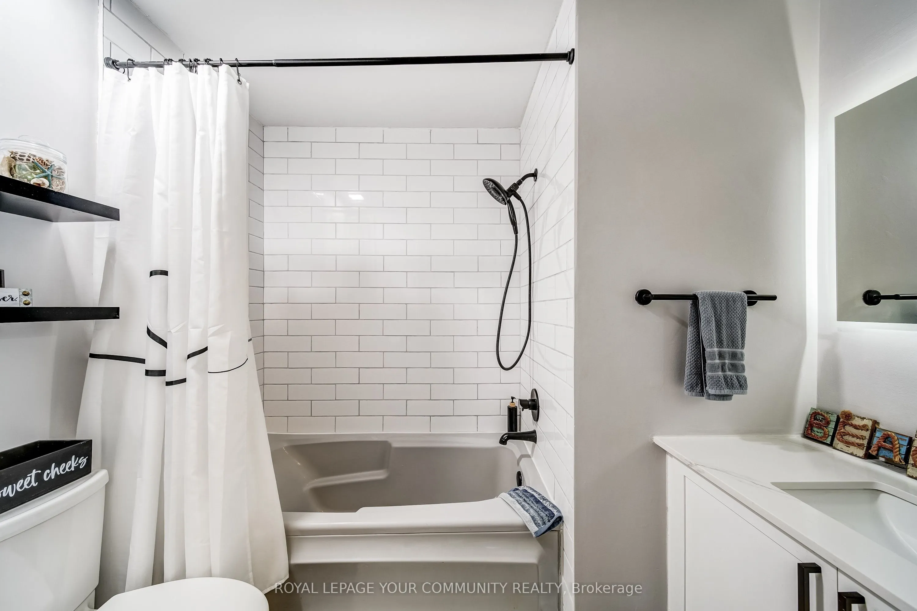 77 Mill Street E, #3