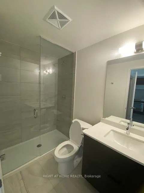 6 DAVID EYER Road, #207