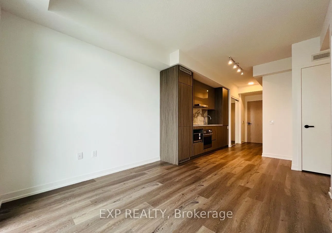 28 Interchange Way, #1908