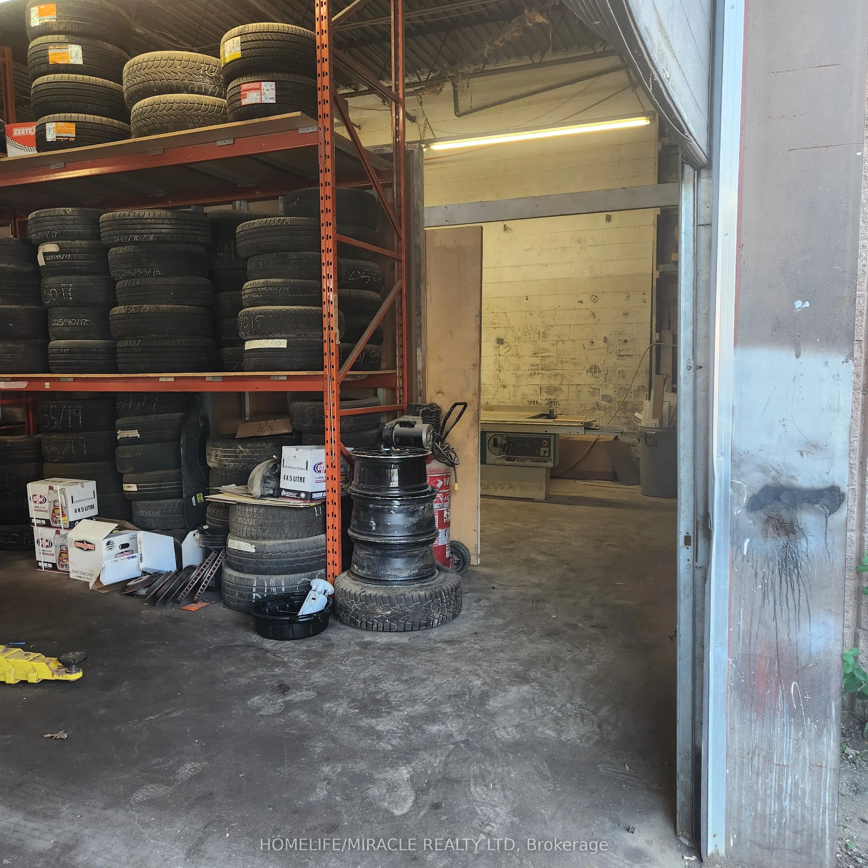 6720 Highway 7, #4