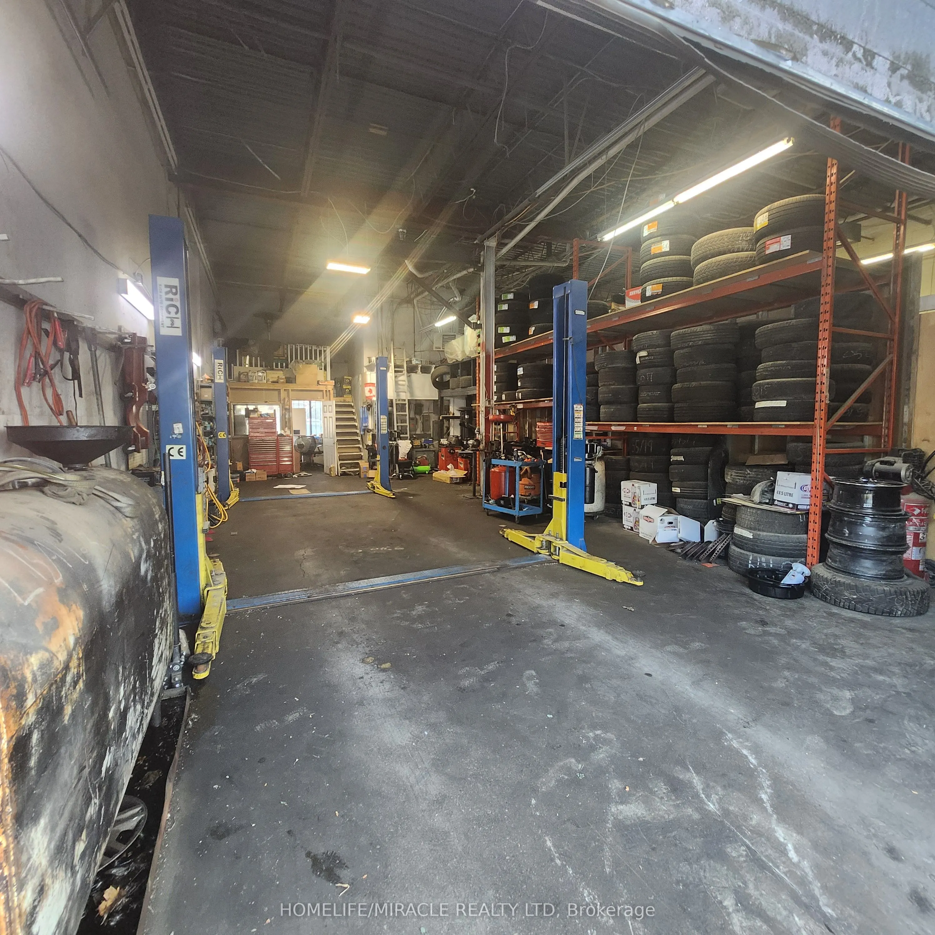 6720 Highway 7, #4