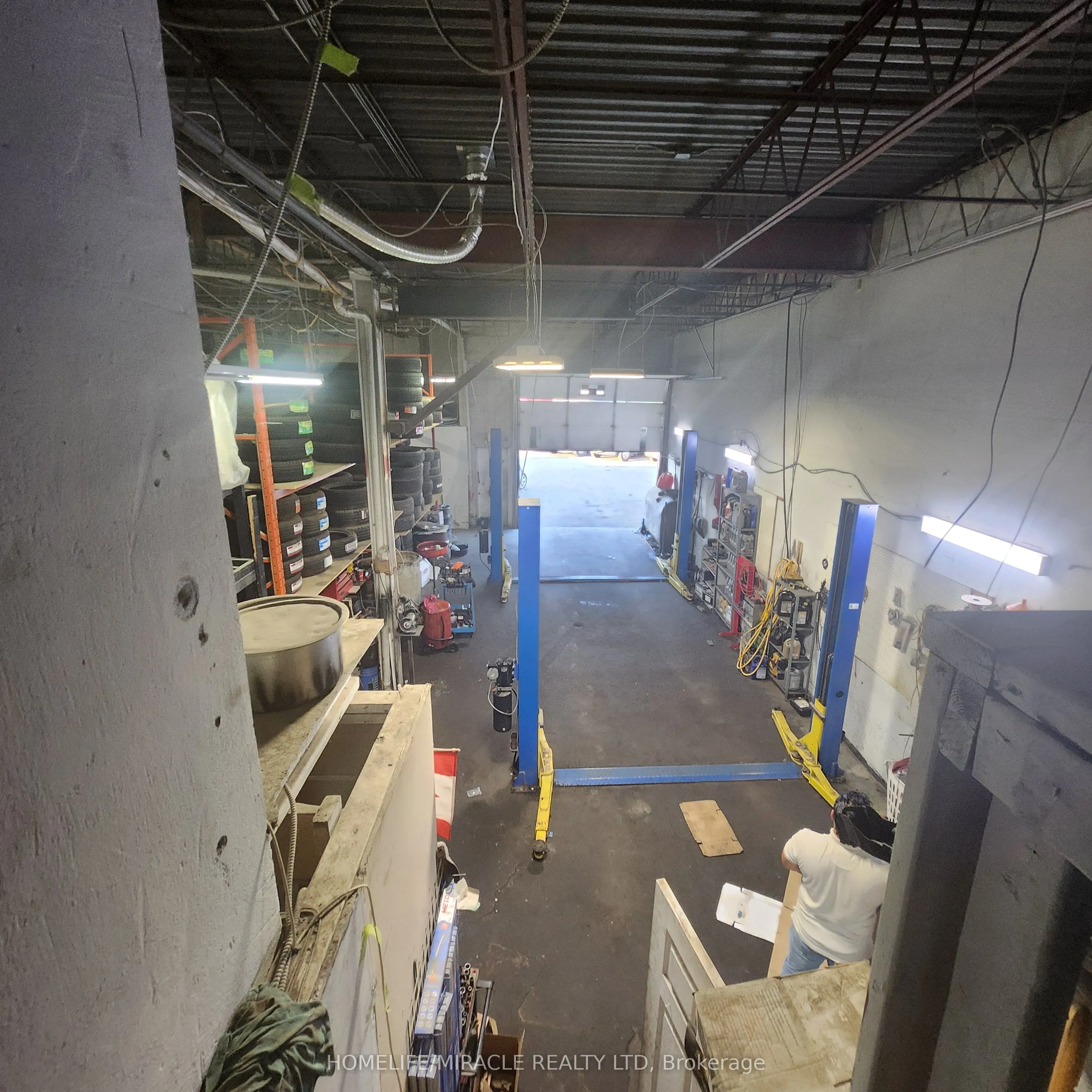 6720 Highway 7, #4