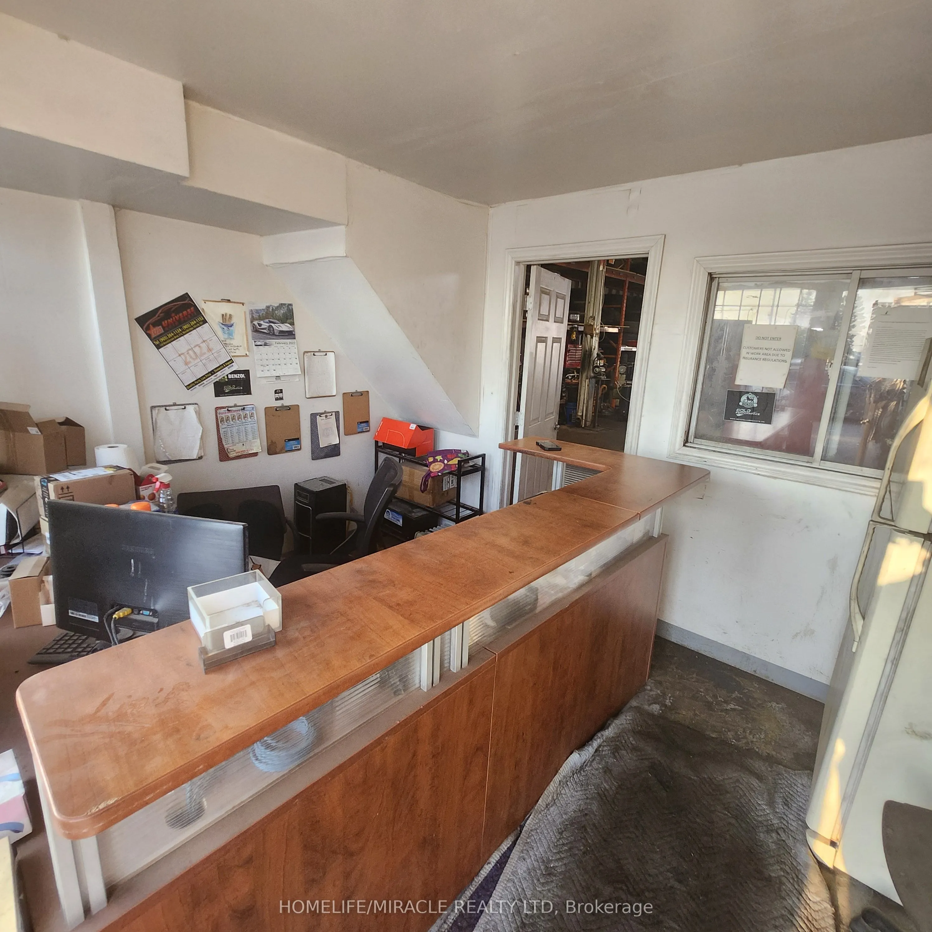 6720 Highway 7, #4