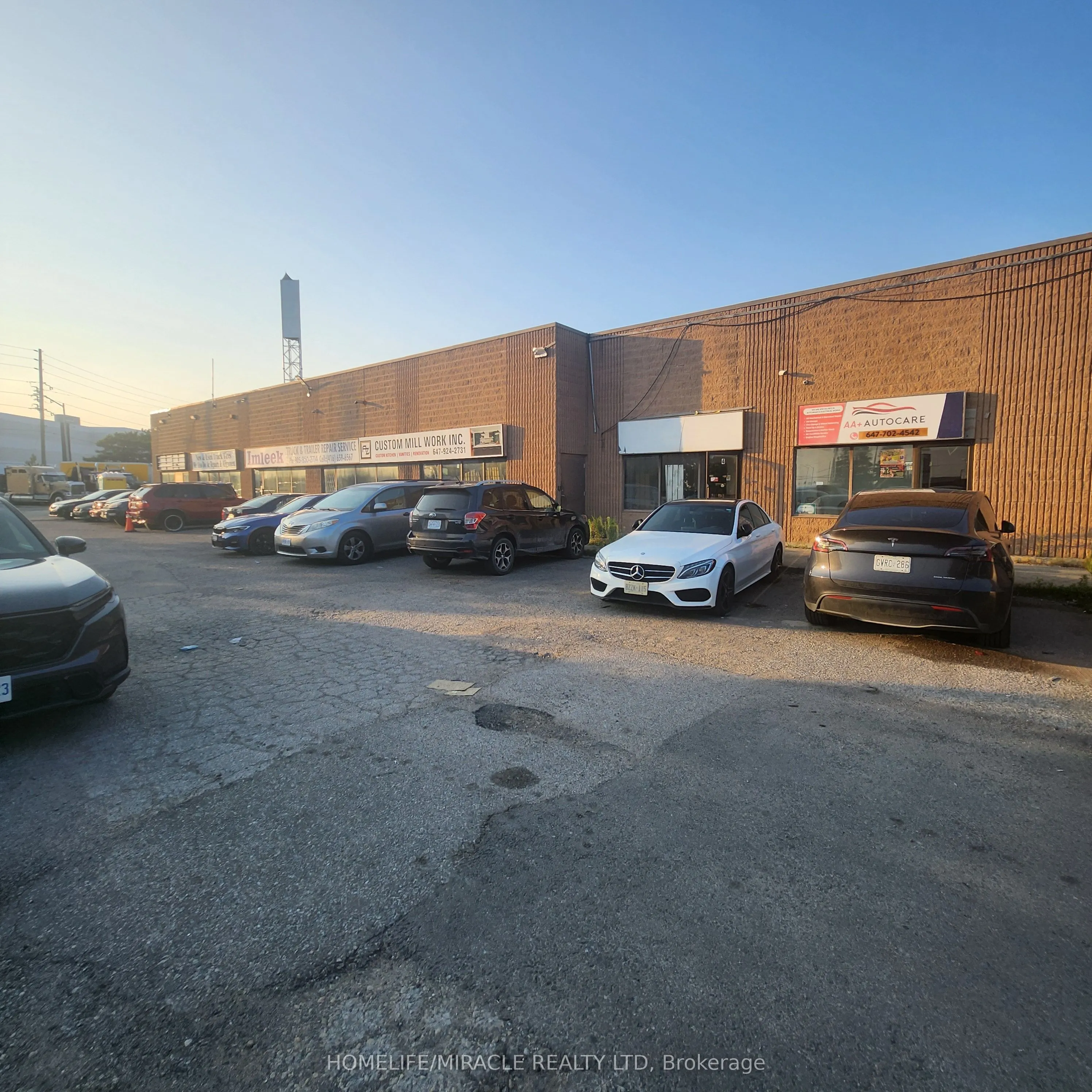 6720 Highway 7, #4