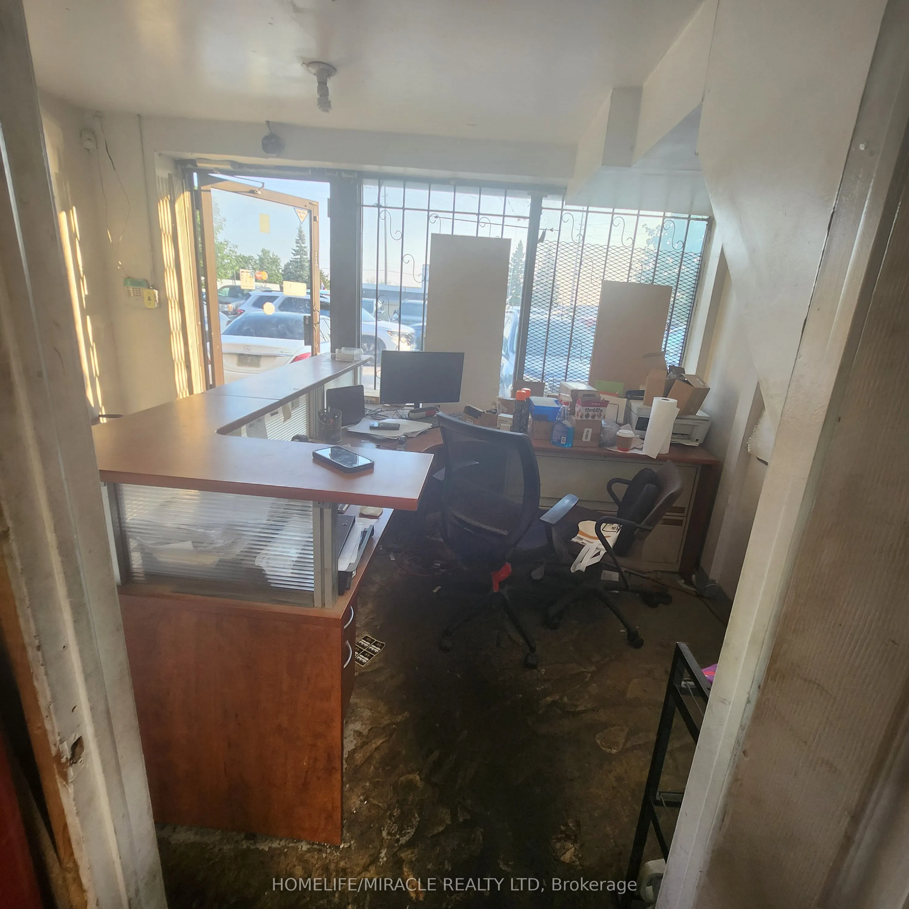 6720 Highway 7, #4
