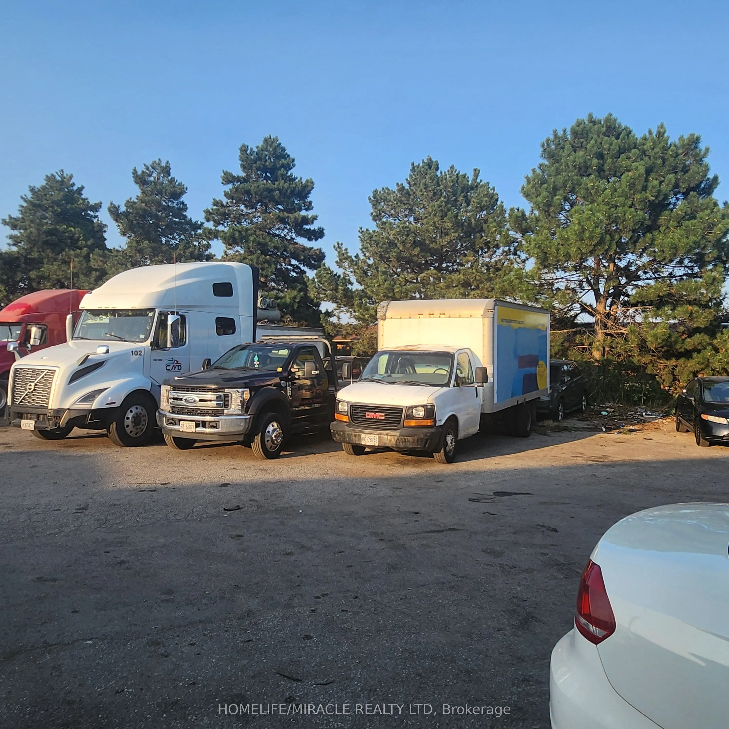 6720 Highway 7, #4