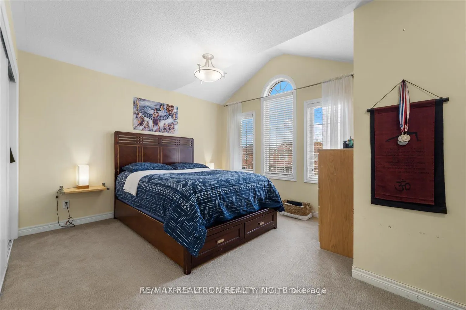 194 Gail Parks Crescent