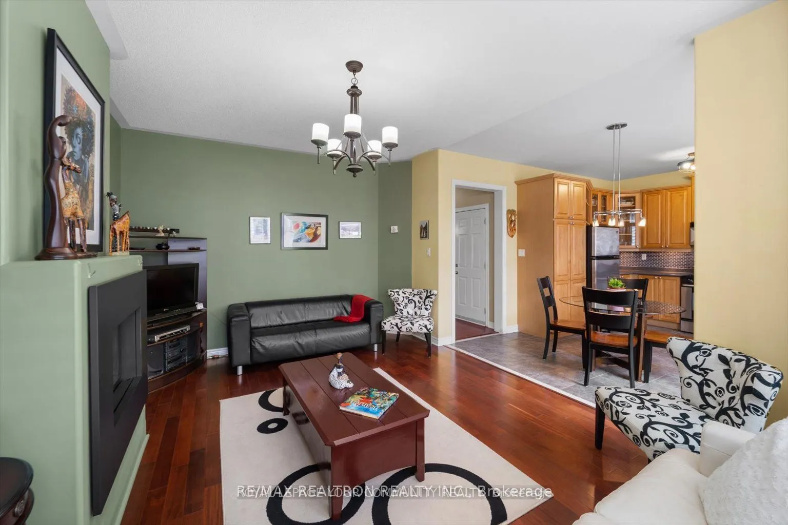 194 Gail Parks Crescent