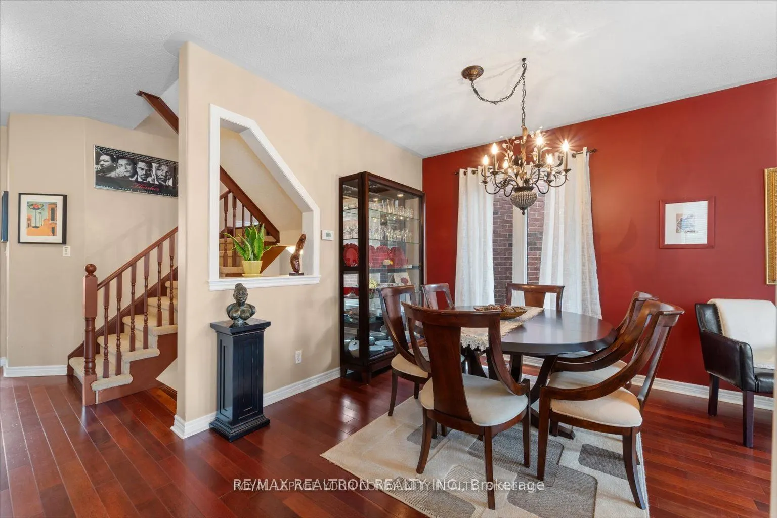 194 Gail Parks Crescent