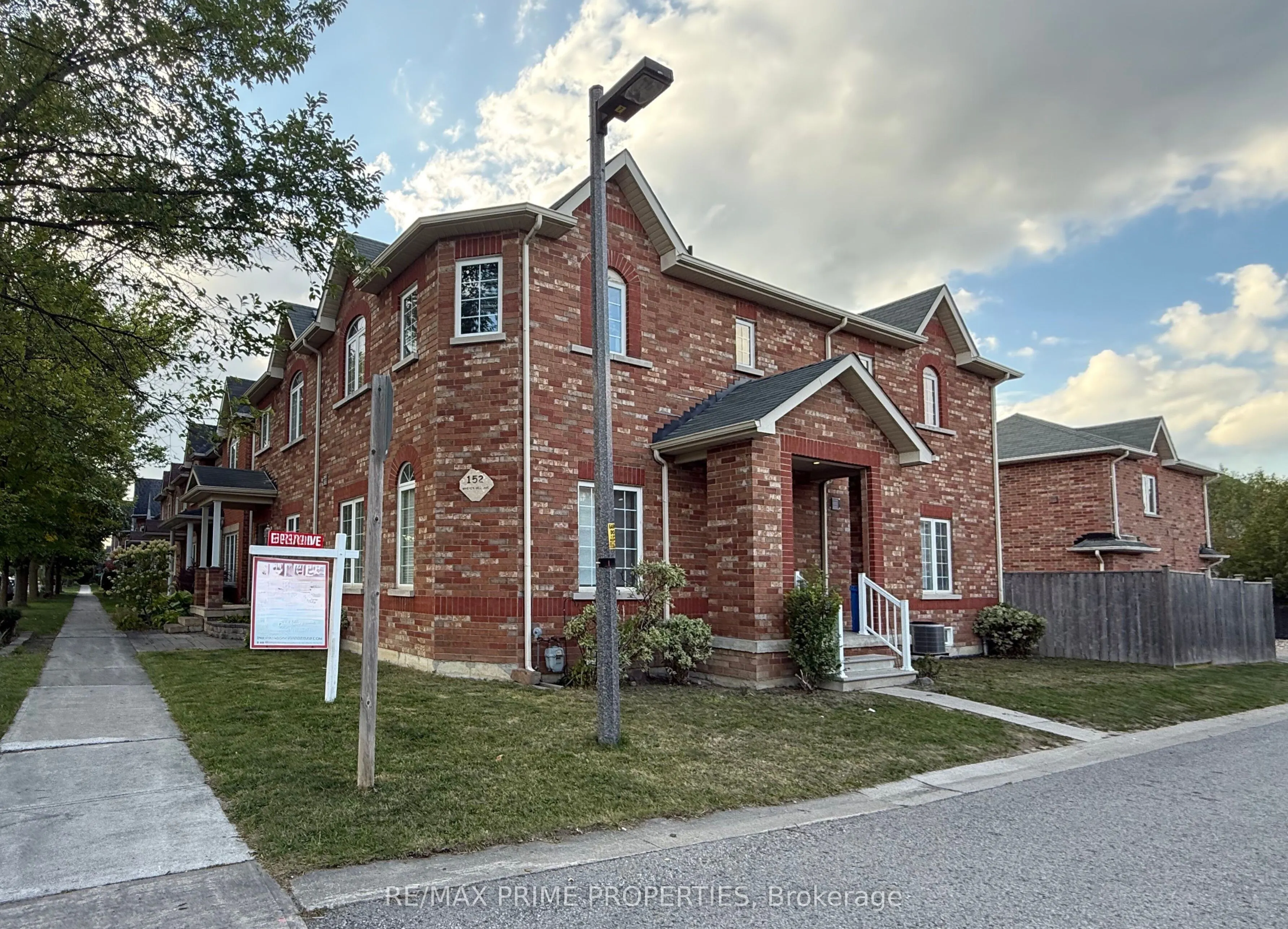 152 Whites Hill Avenue