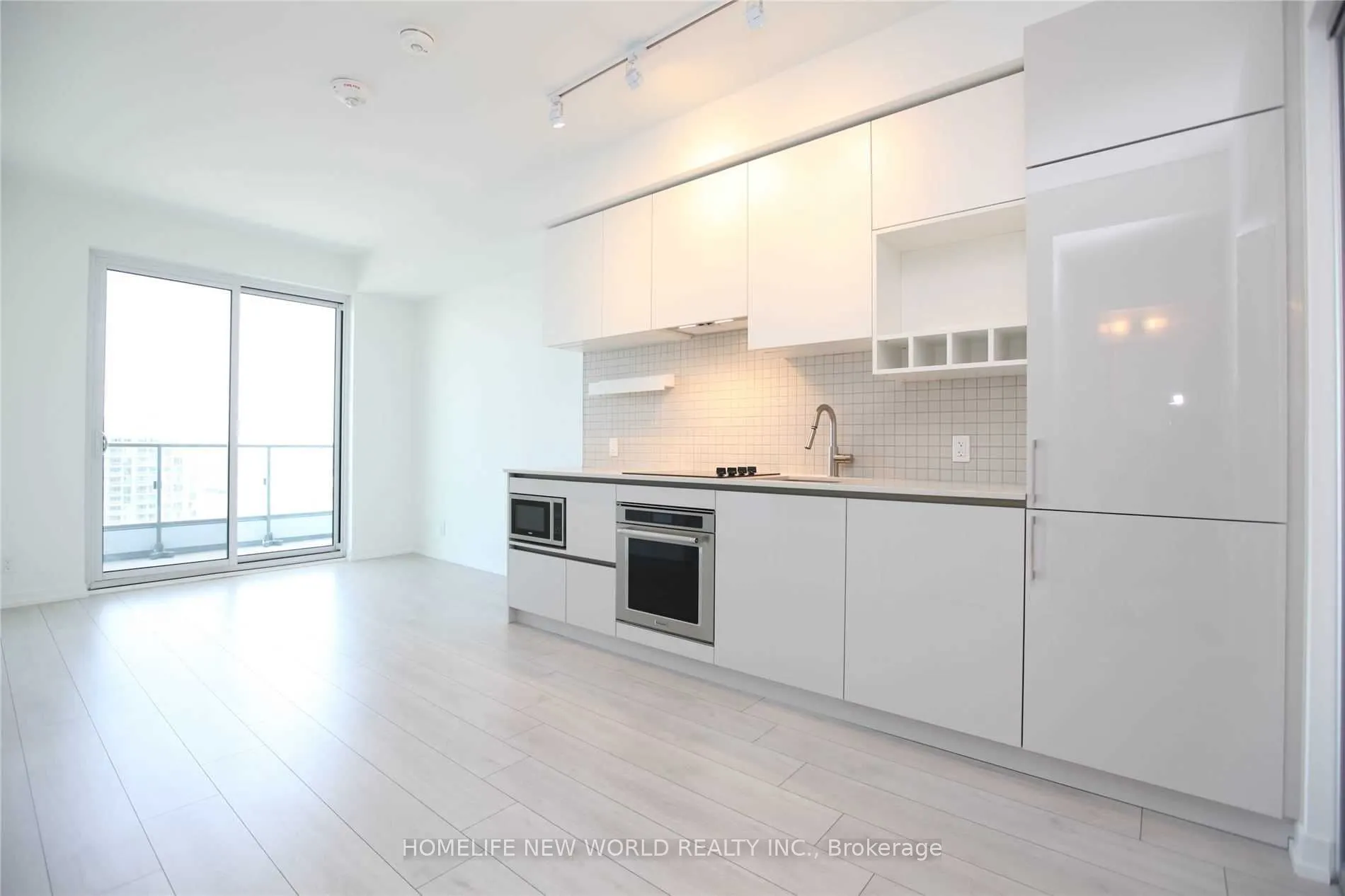 950 Portage Parkway, #1503
