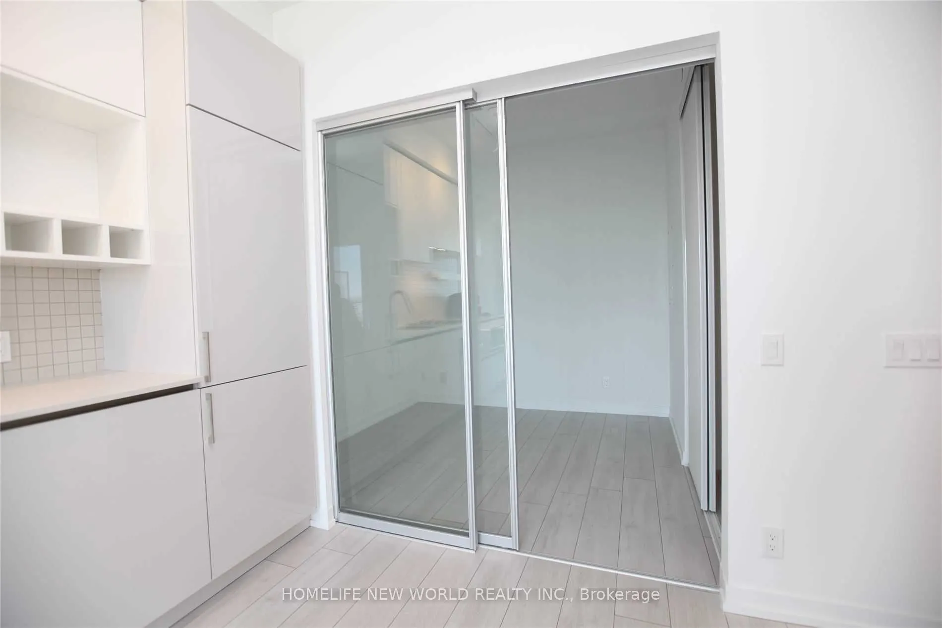 950 Portage Parkway, #1503