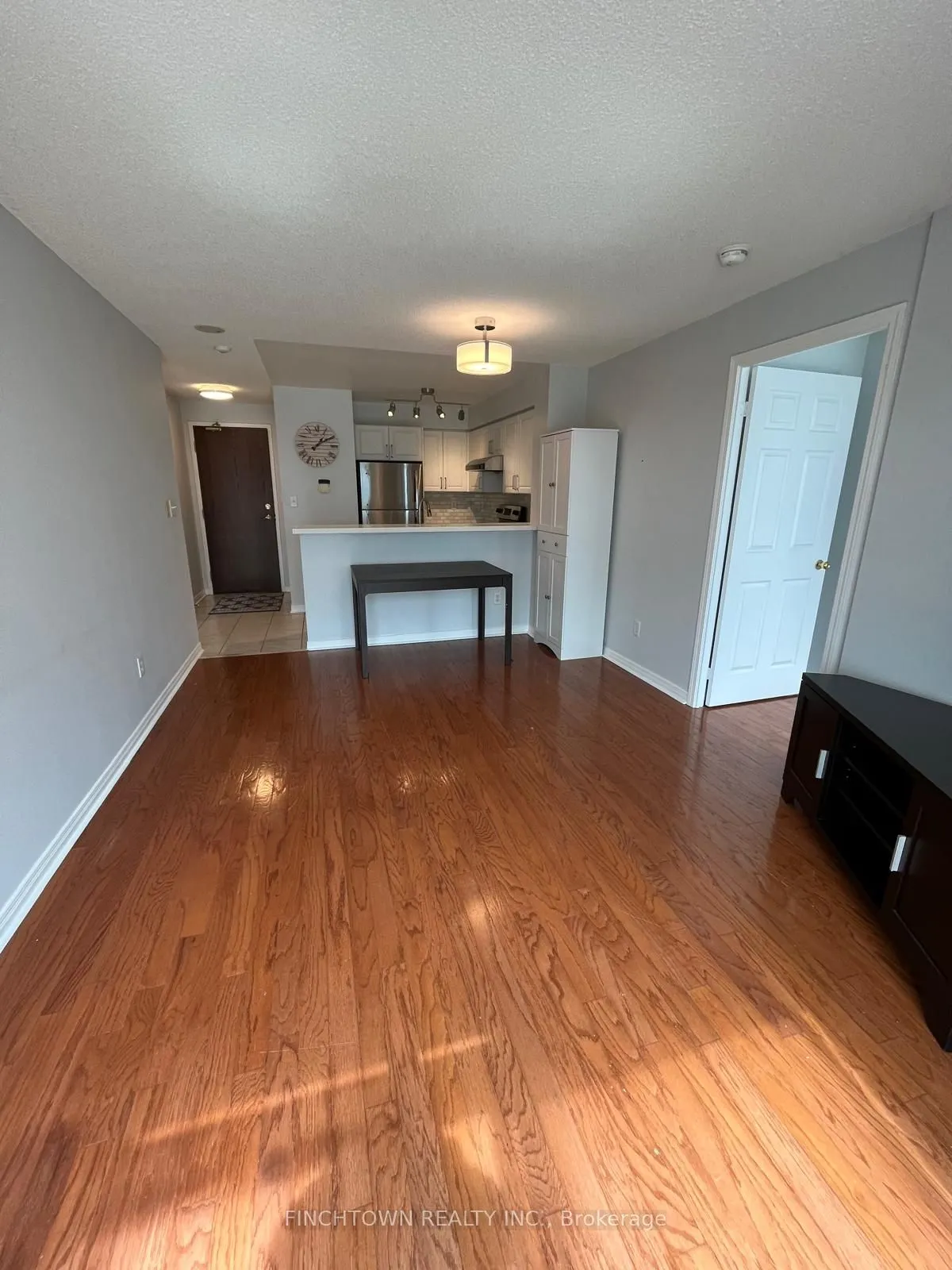 39 Oneida Crescent, #PH18