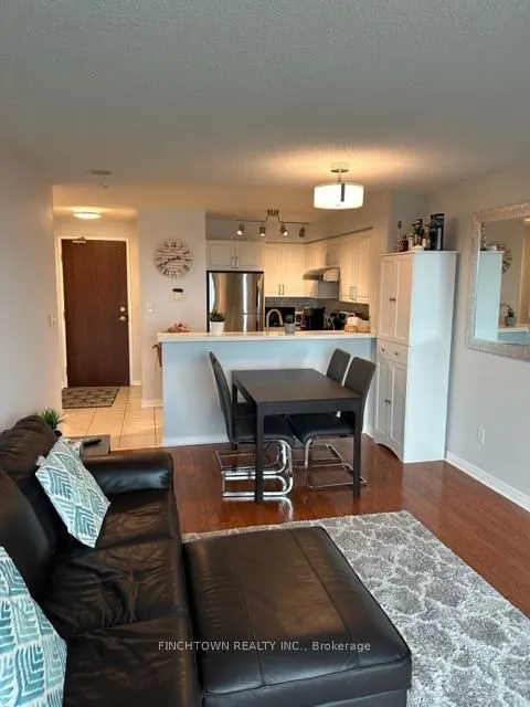 39 Oneida Crescent, #PH18