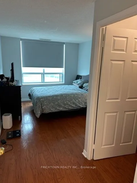39 Oneida Crescent, #PH18