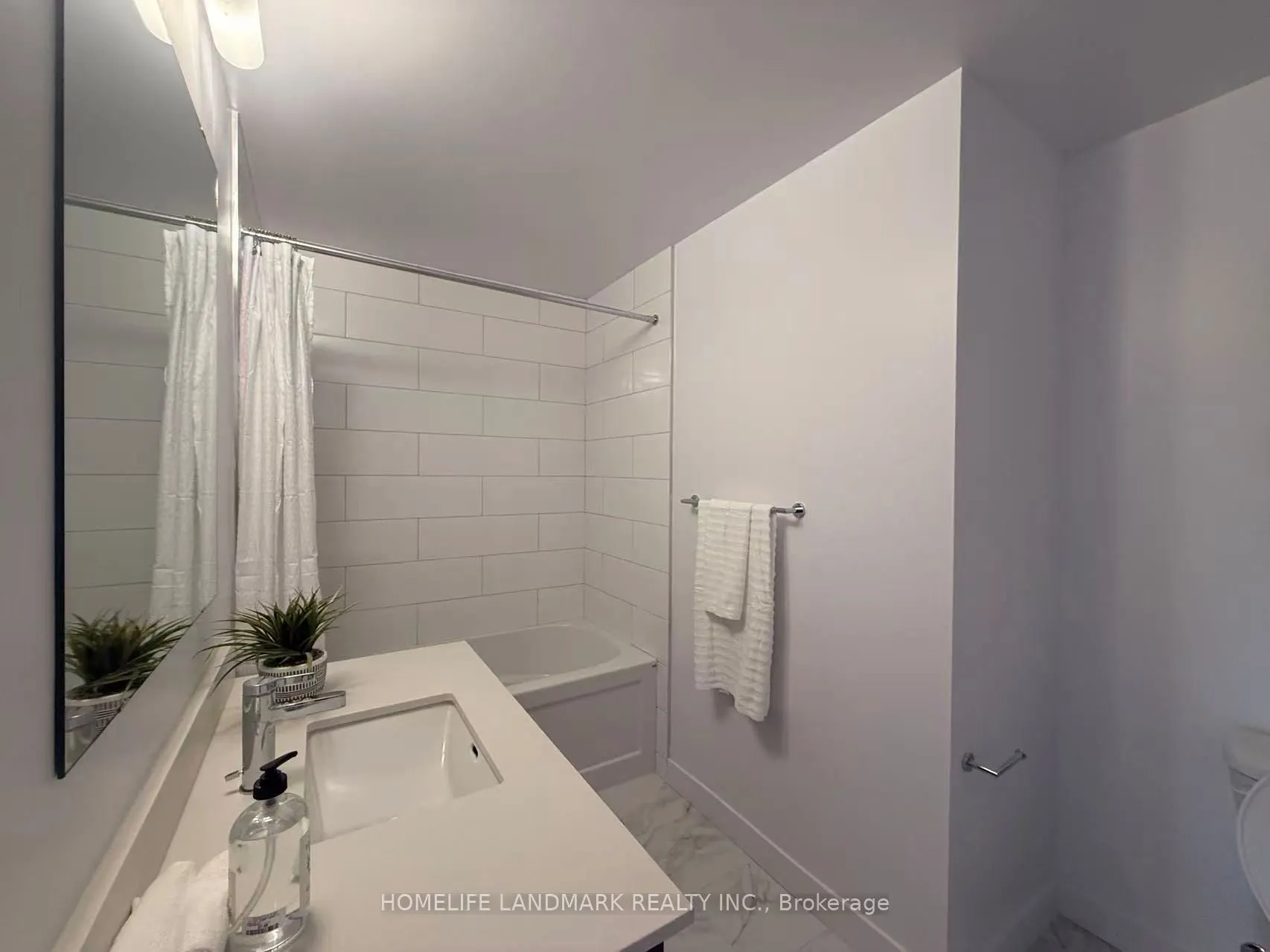 3 Bancroft Lane, #204