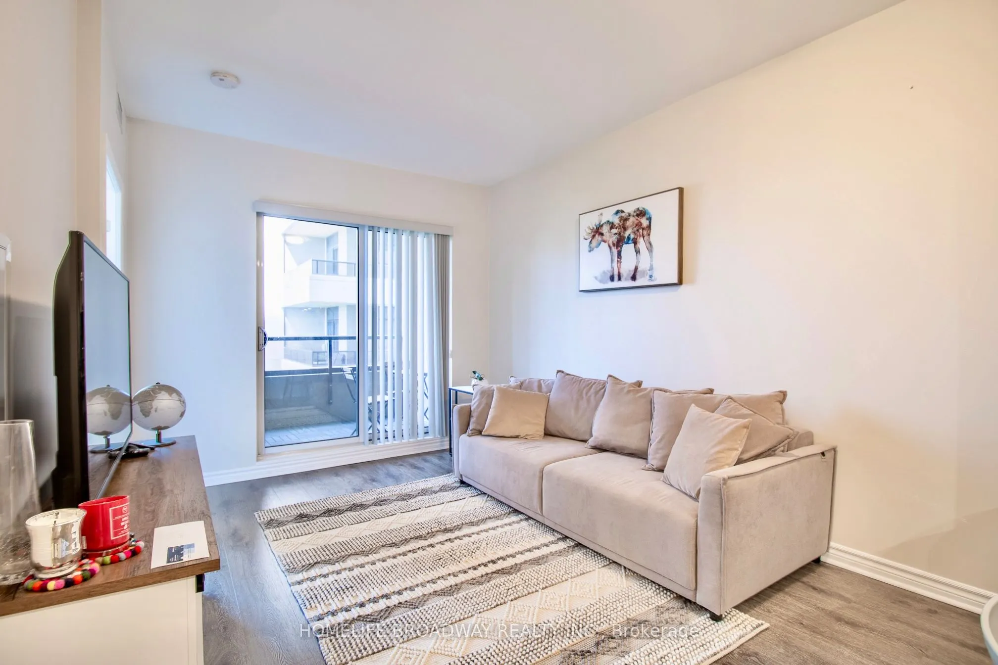 9255 Jane Street, #815