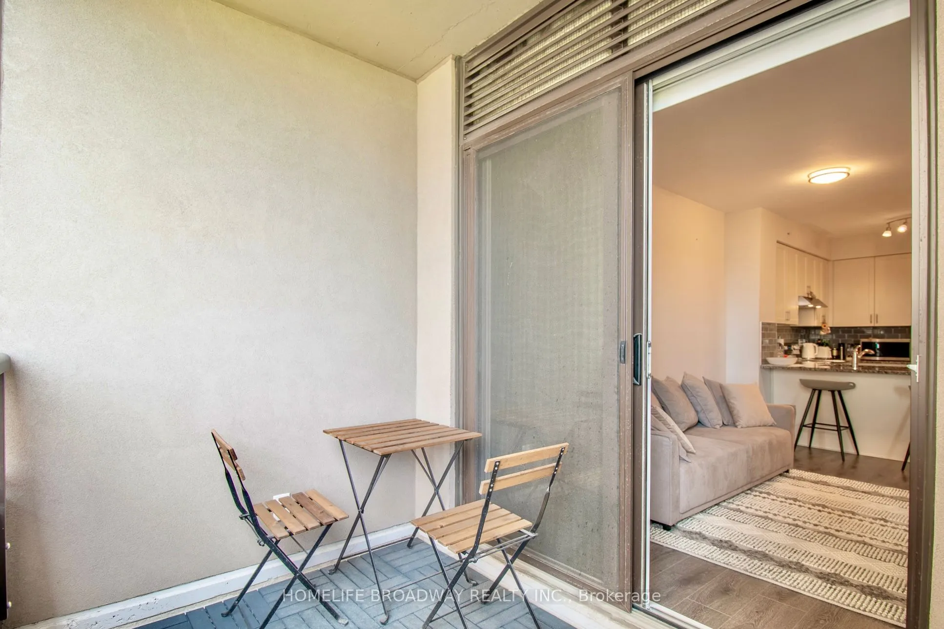 9255 Jane Street, #815