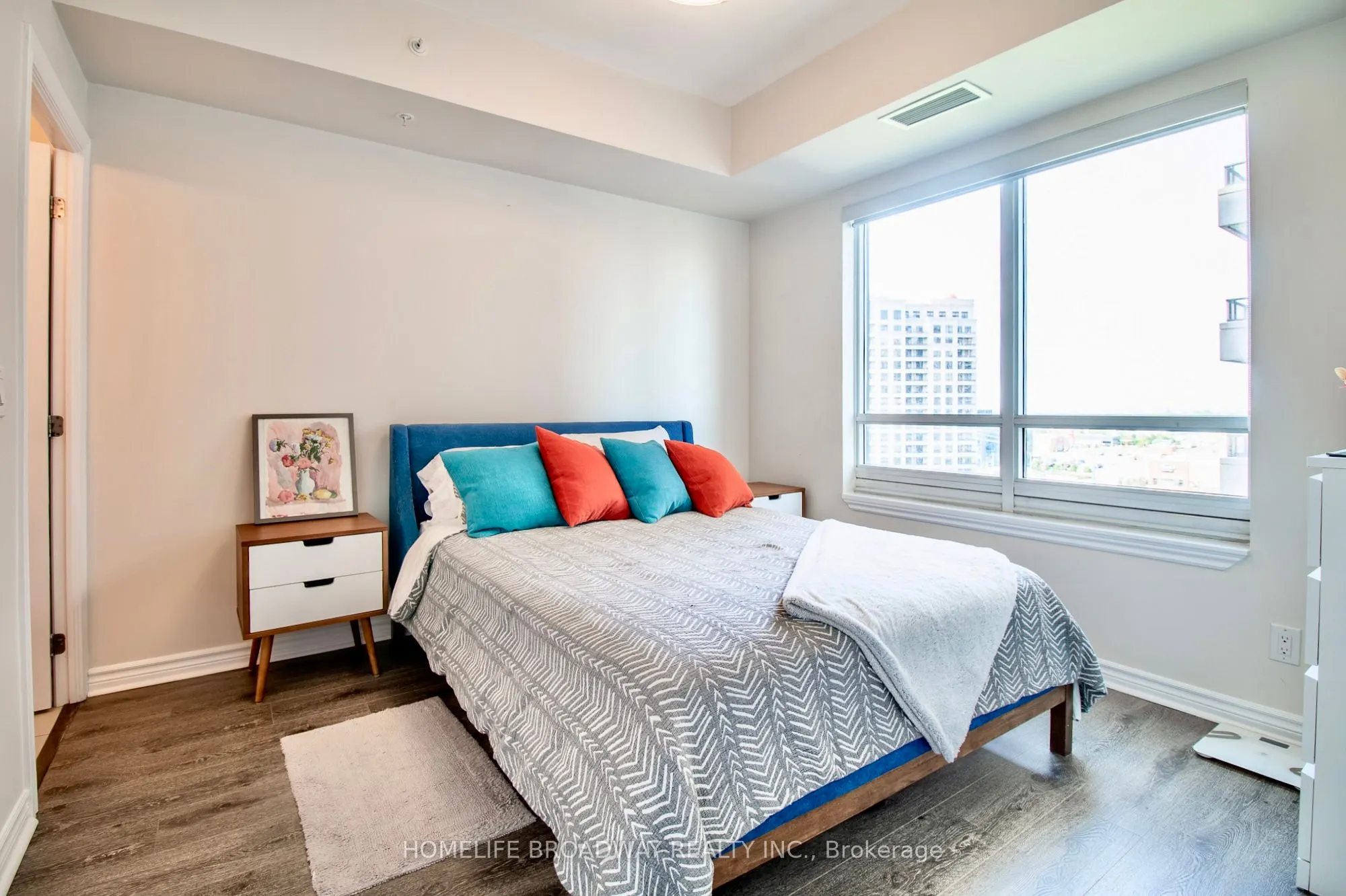 9255 Jane Street, #815