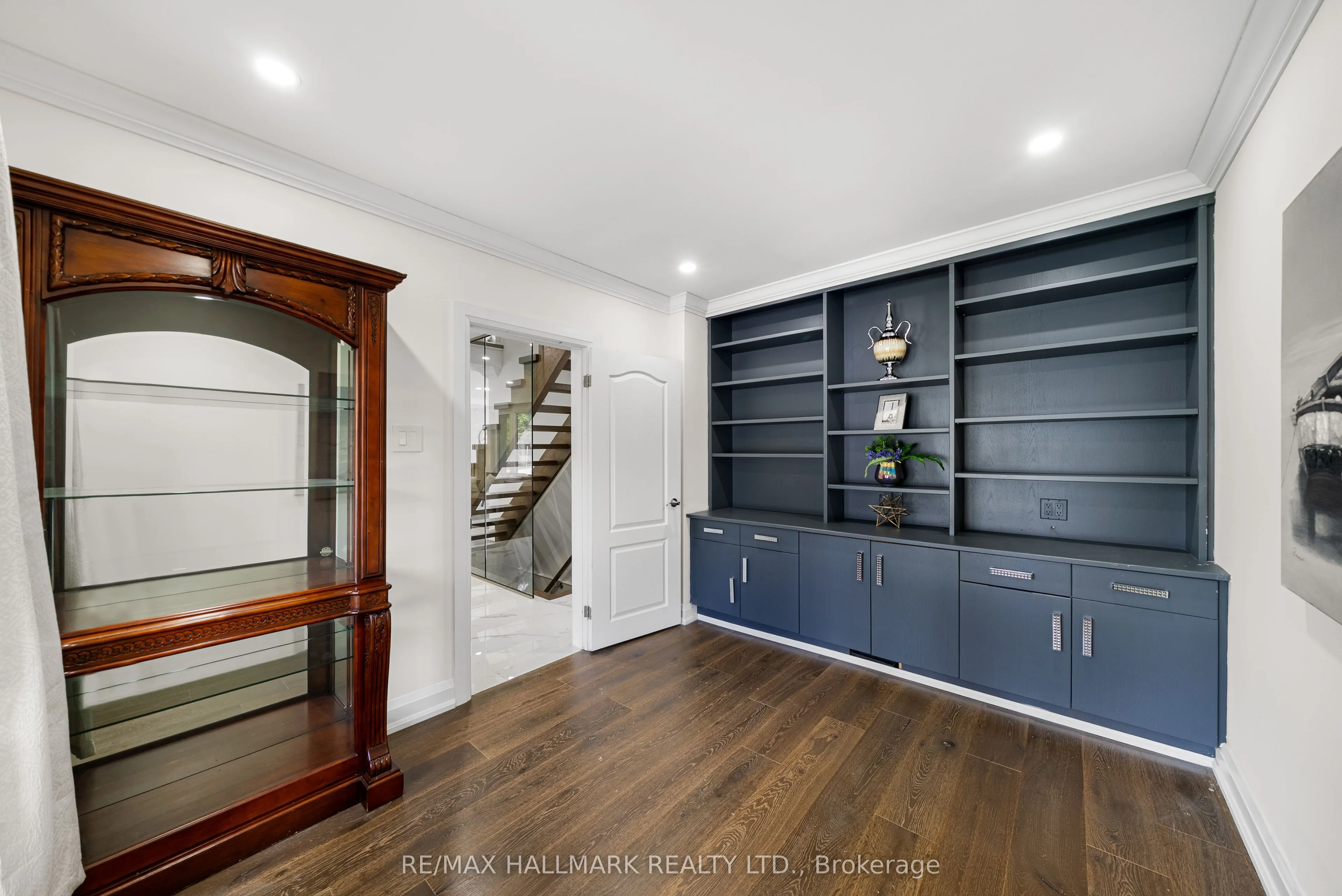 220 Grandview Avenue