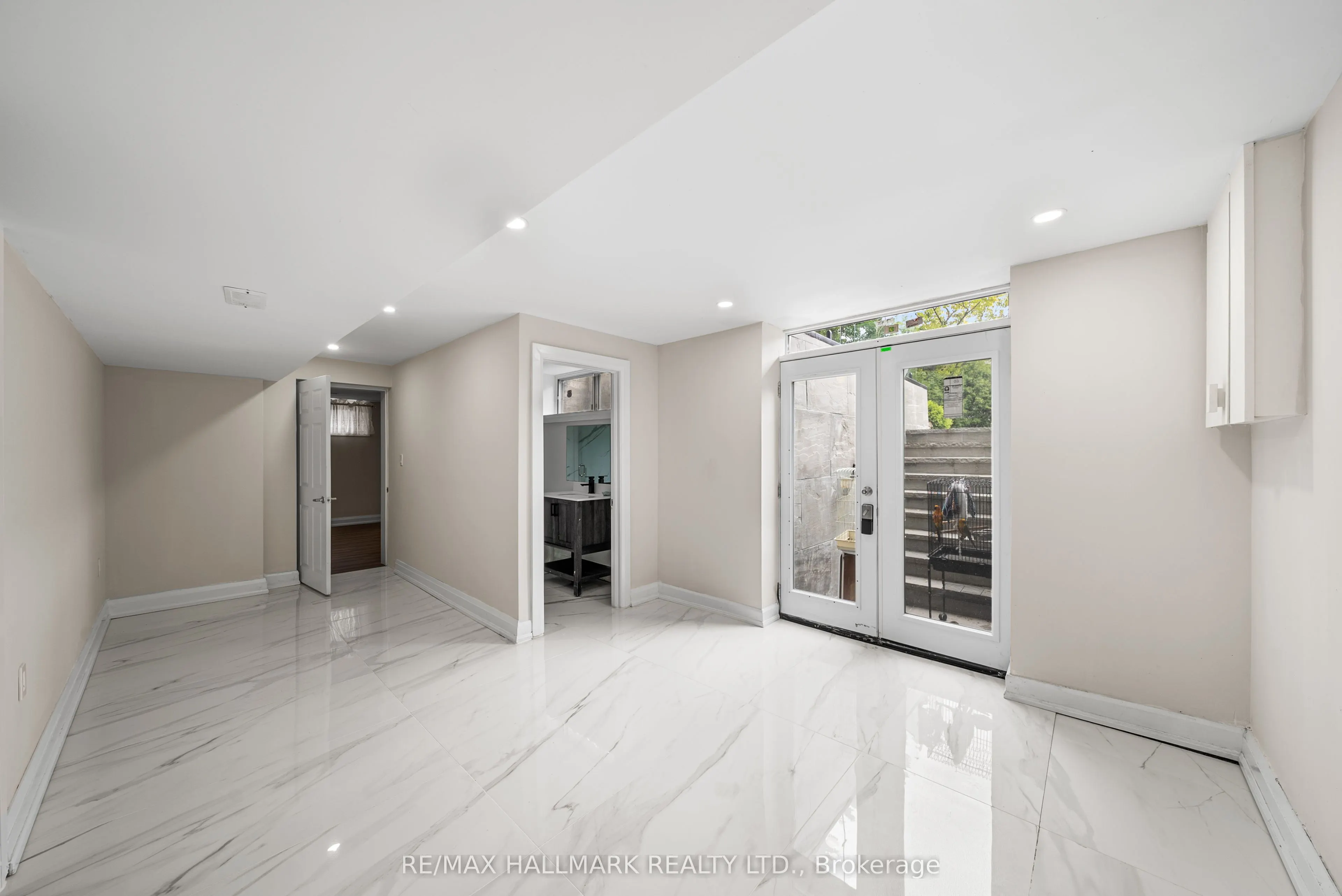 220 Grandview Avenue