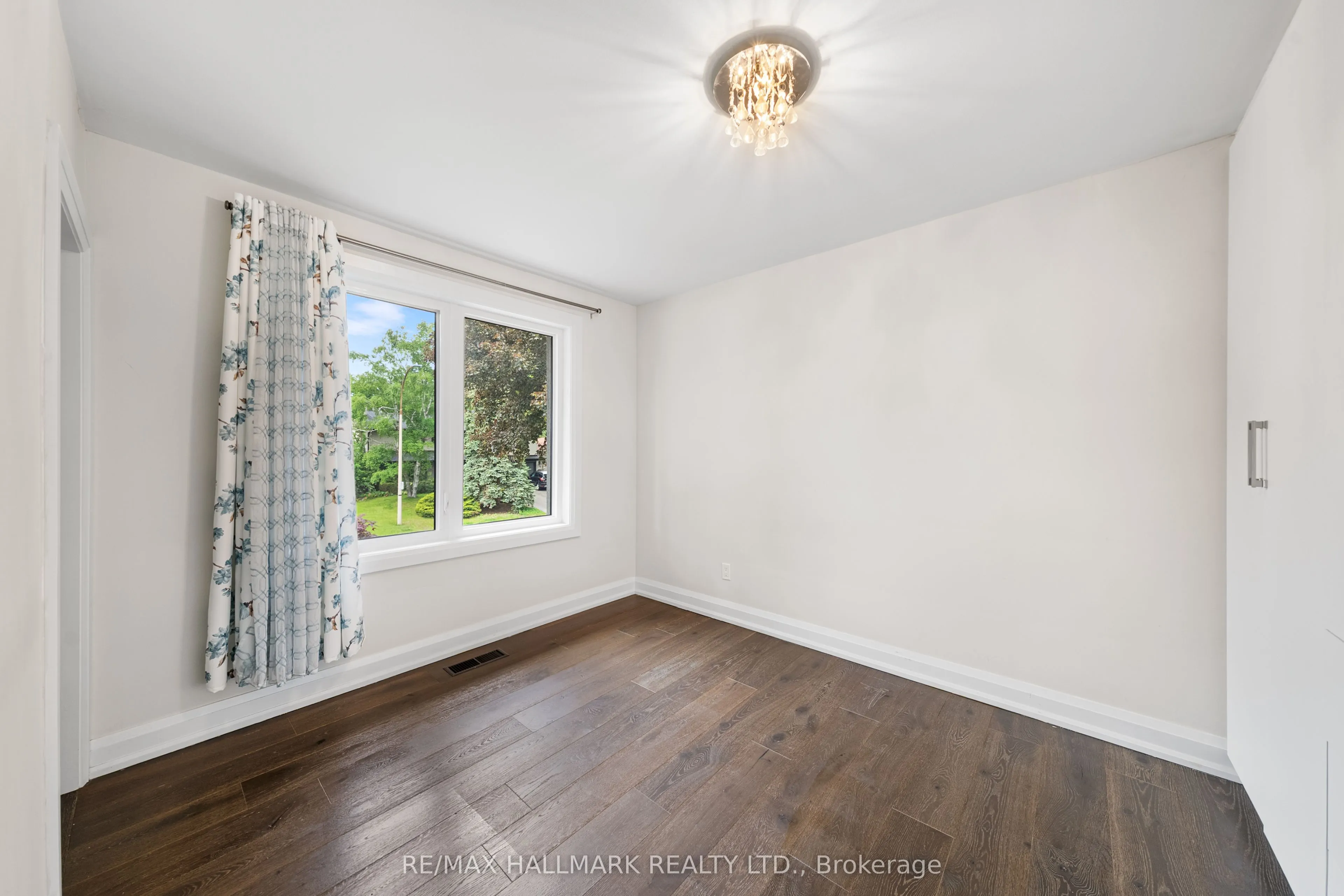 220 Grandview Avenue