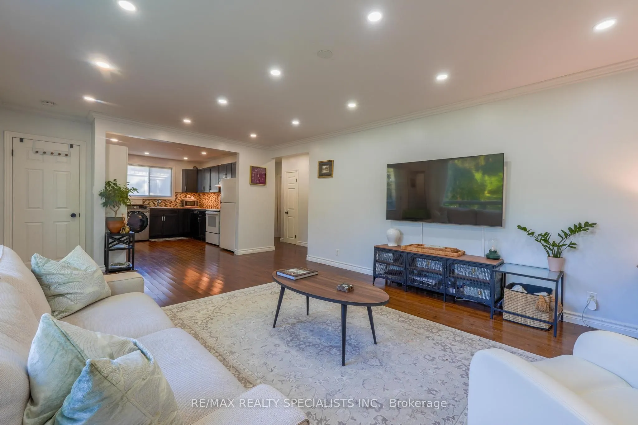 18 Corbett Crescent