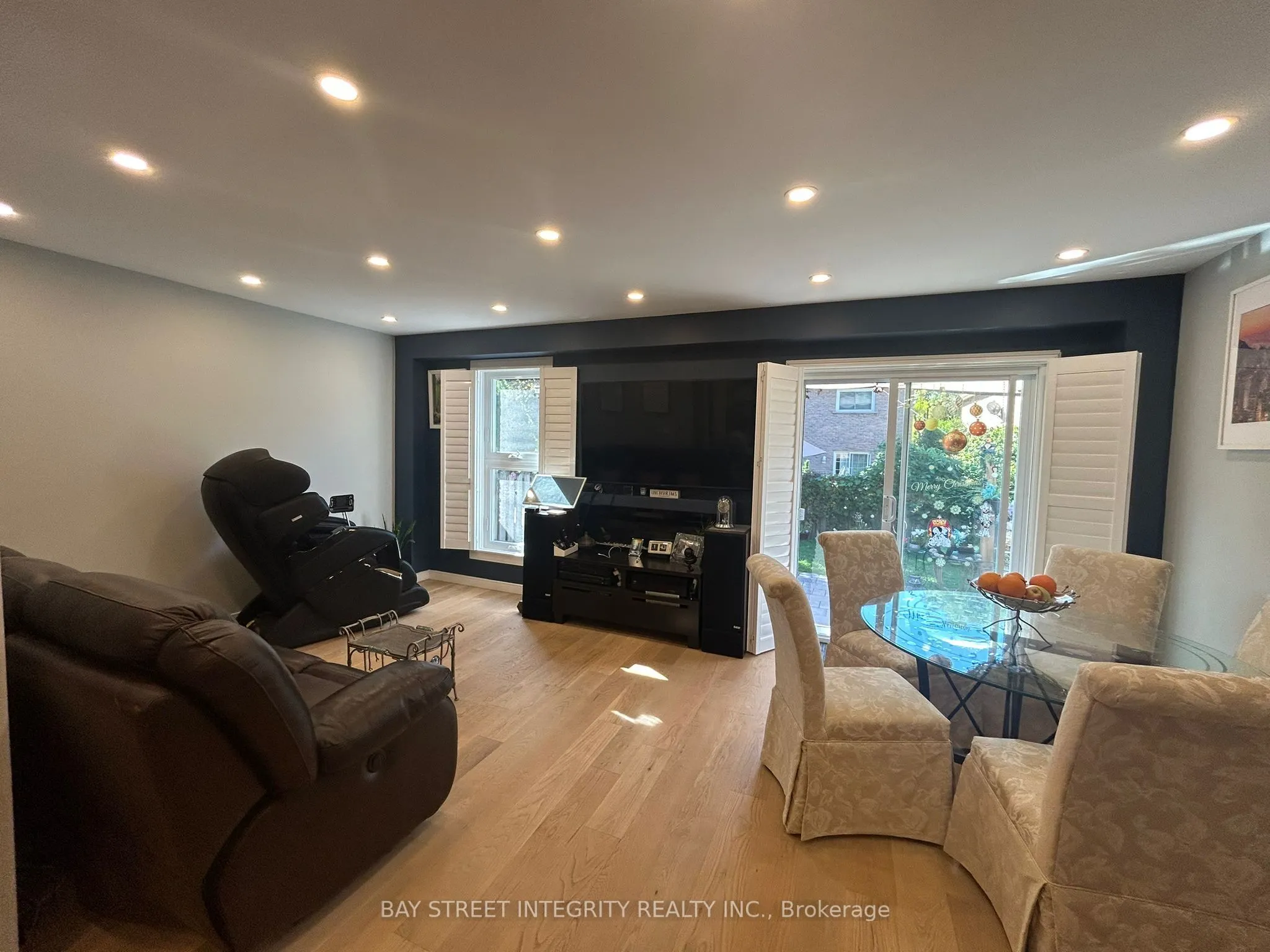 99 Mercer Crescent