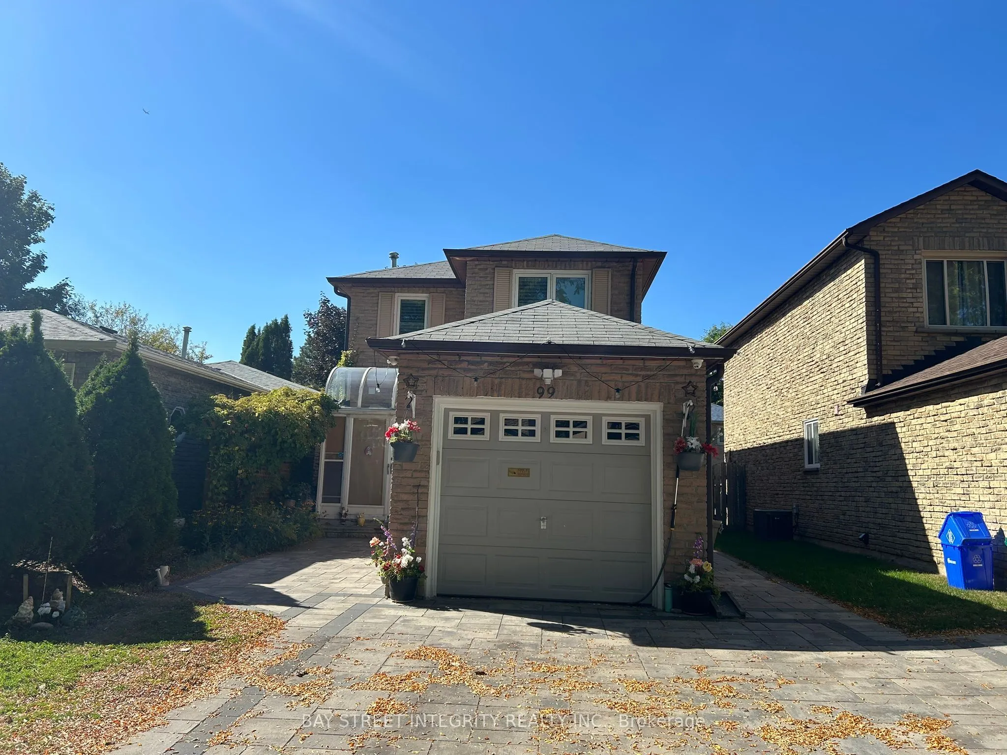 99 Mercer Crescent