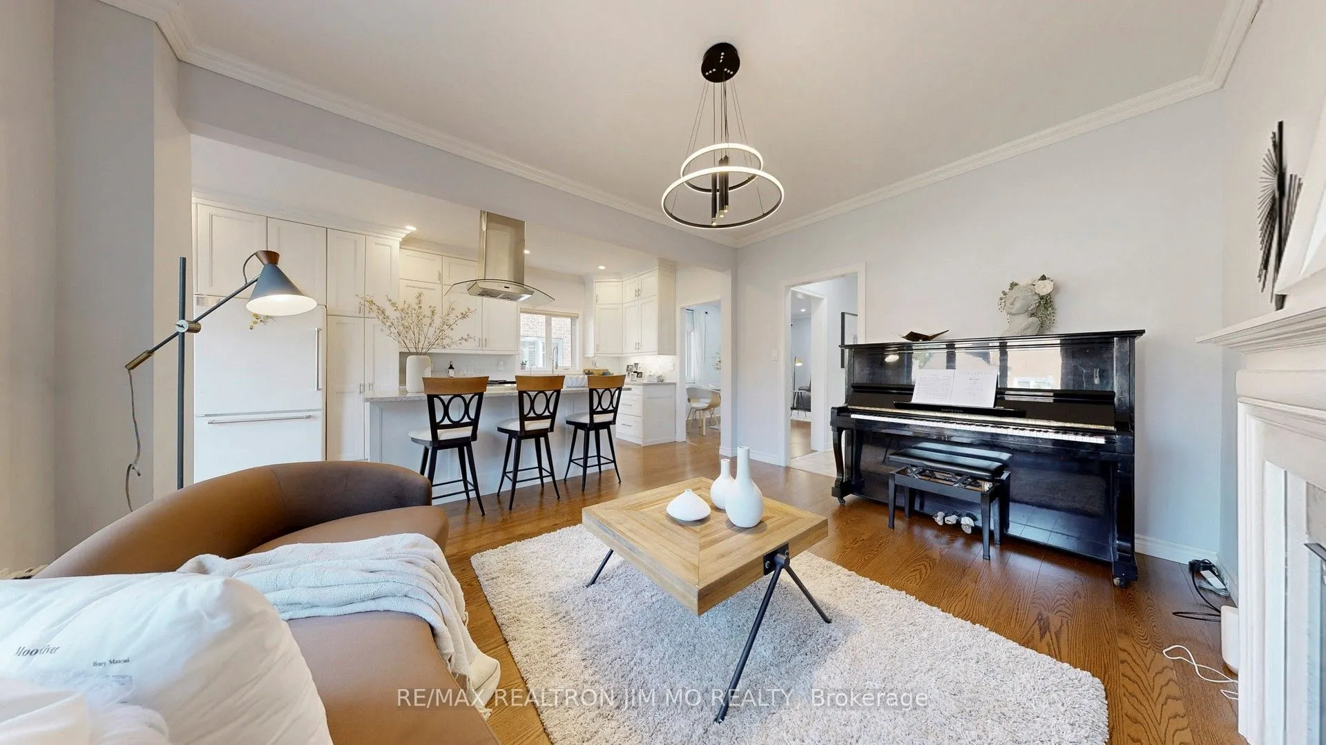 543 Greig Circle