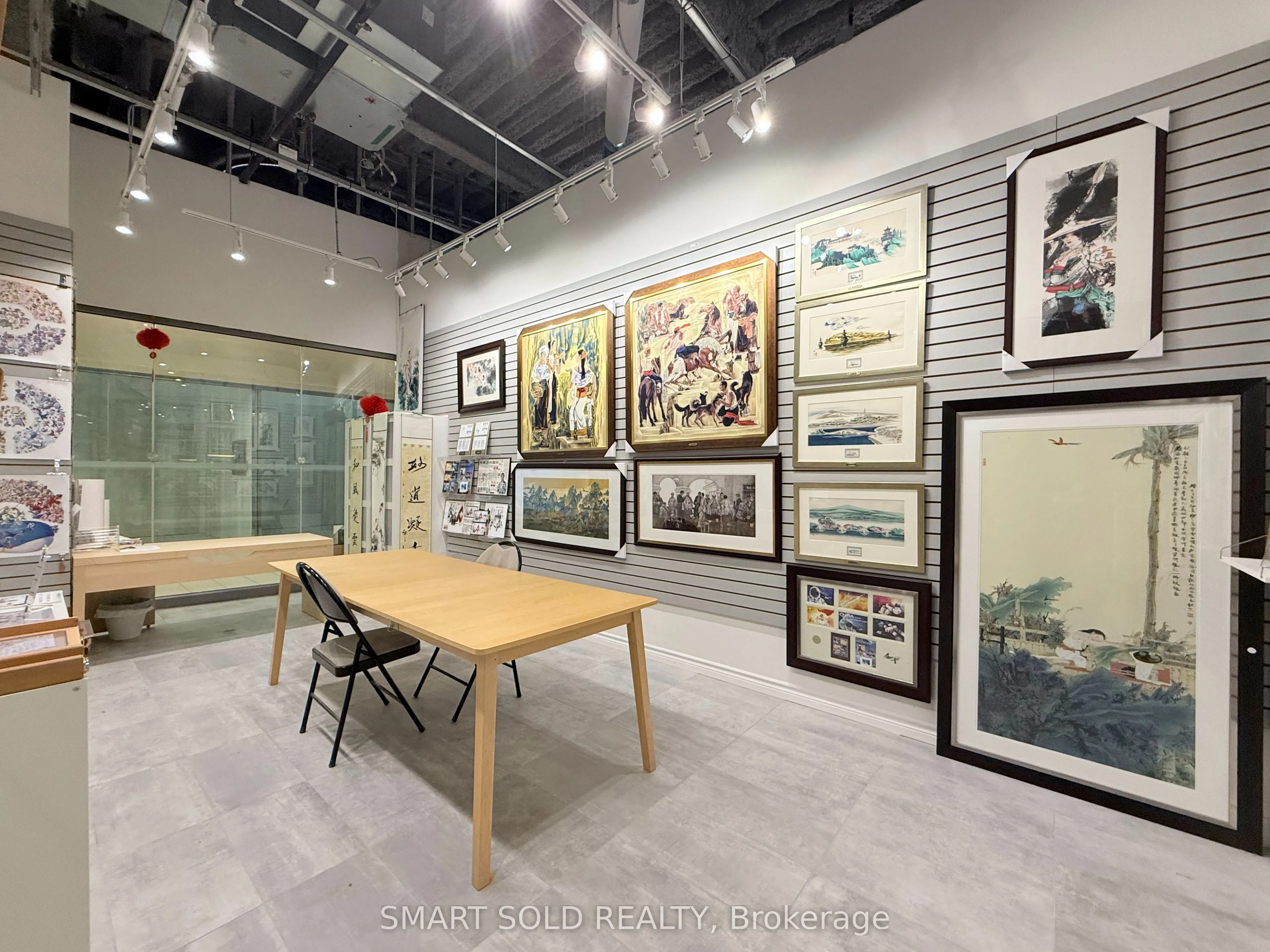 9390 Woodbine Avenue, #2C20
