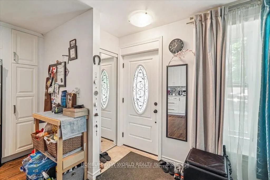 47 Davis Road, #UPPER